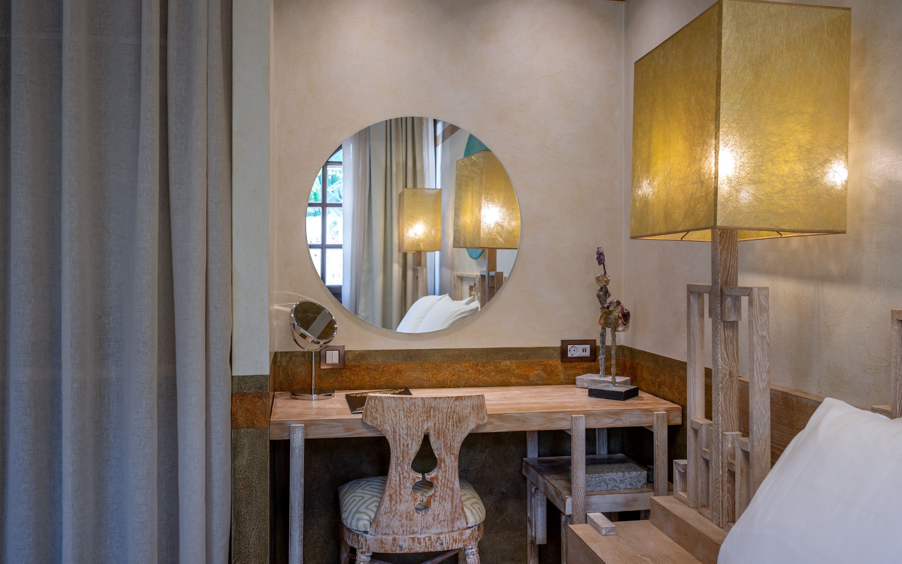 10Gr Boutique Hotel & Wine Bar