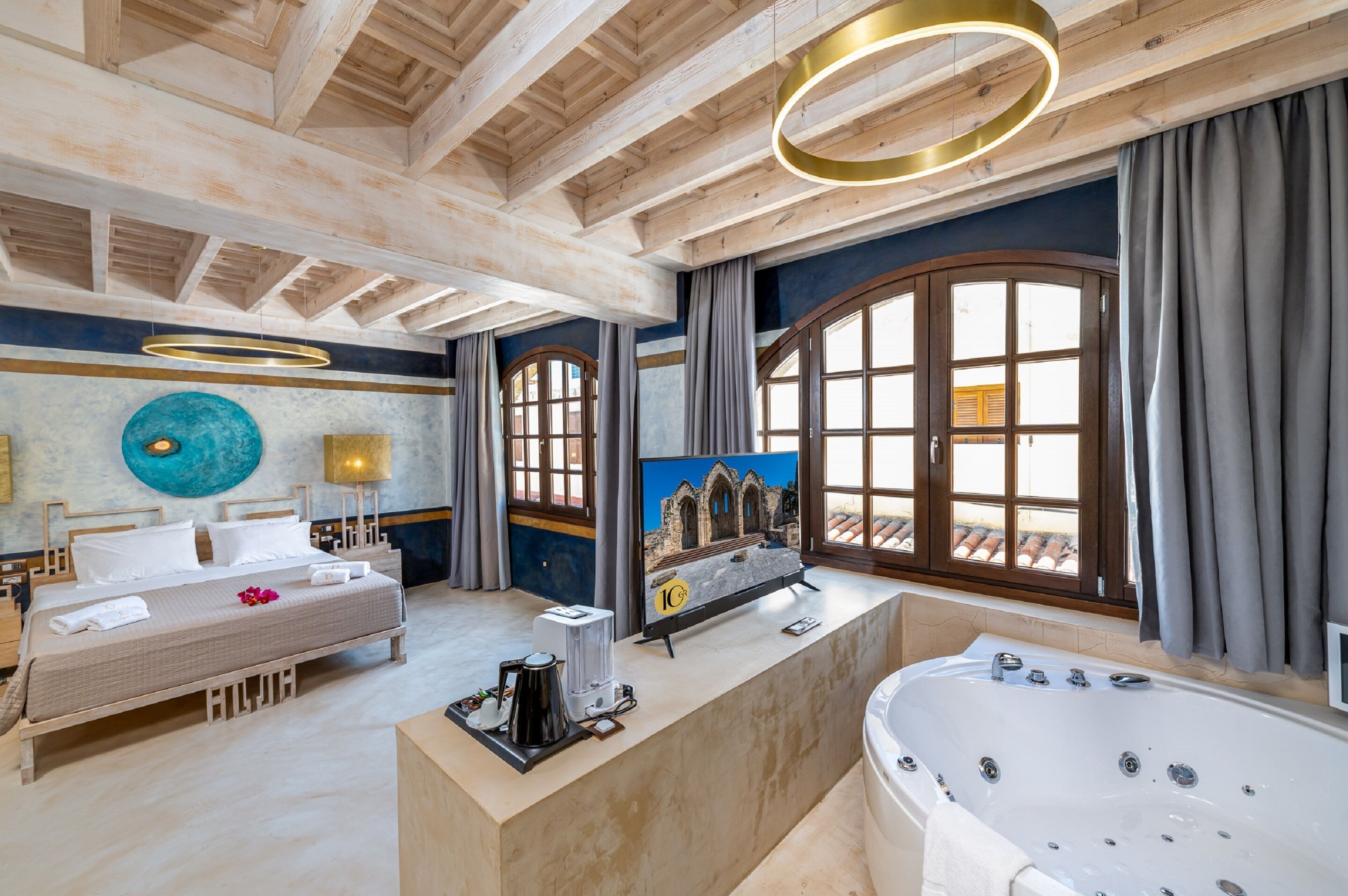10Gr Boutique Hotel & Wine Bar