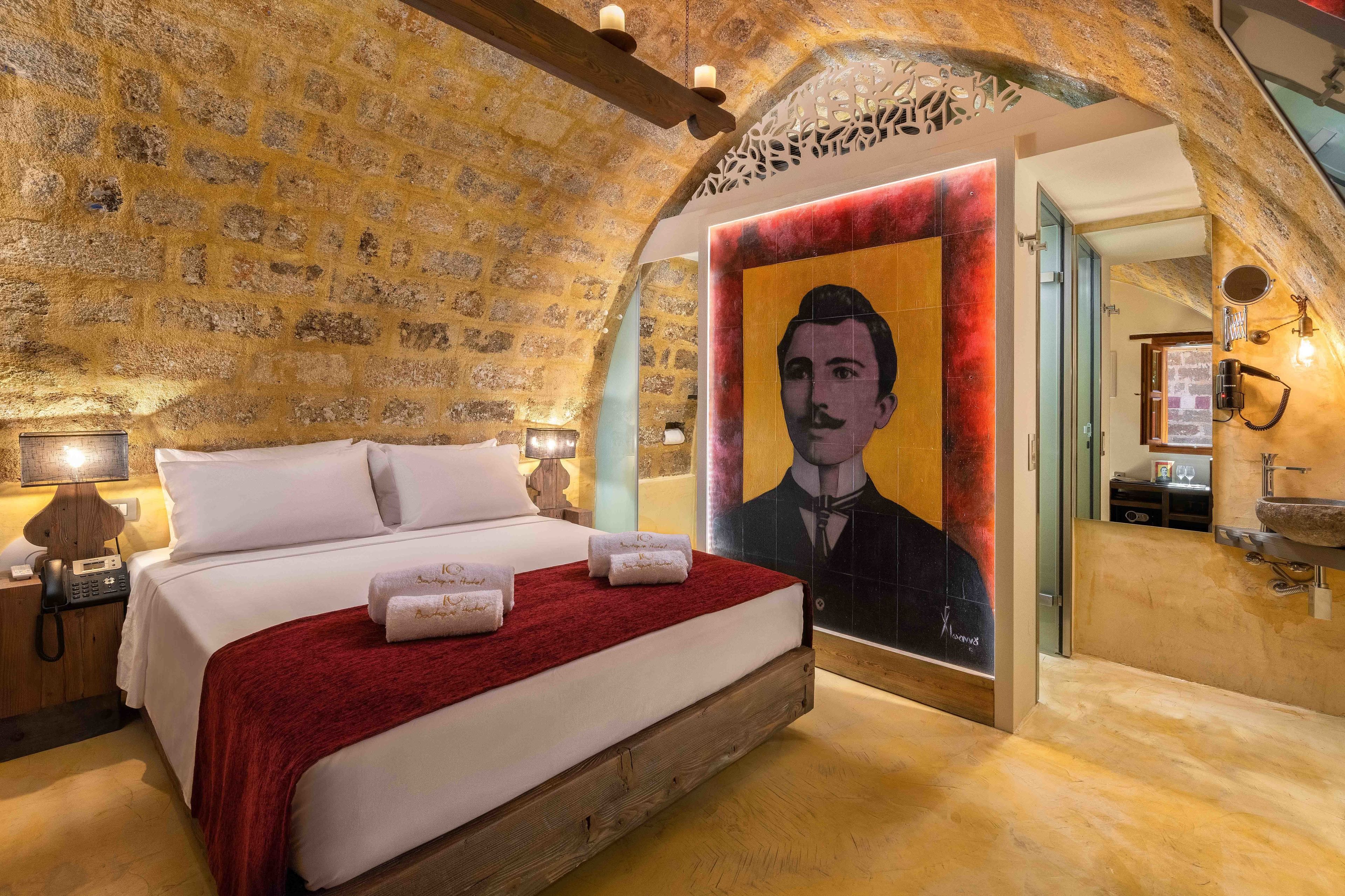 10Gr Boutique Hotel & Wine Bar