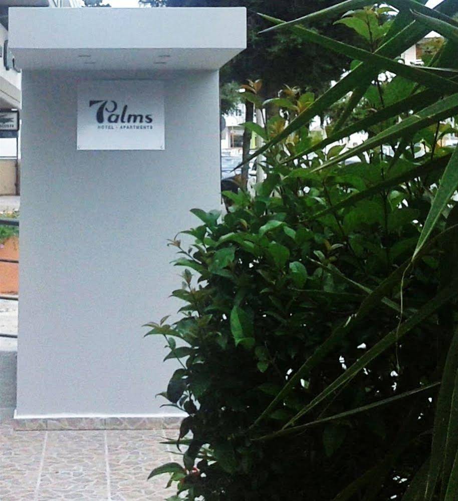 7 Palms
