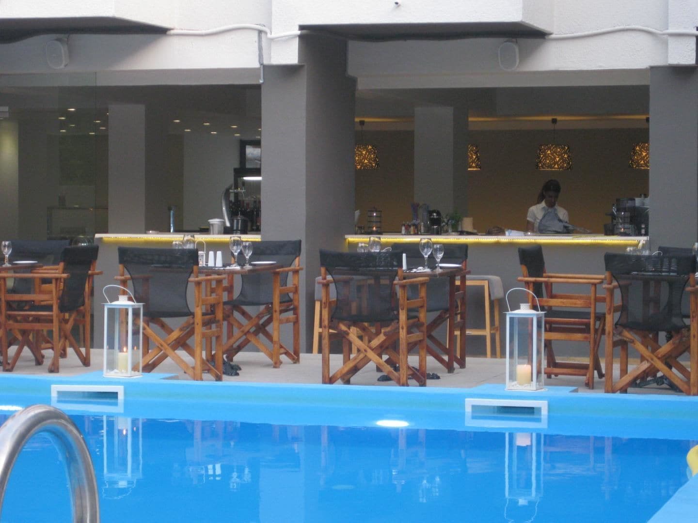 Amphitryon City Hotel