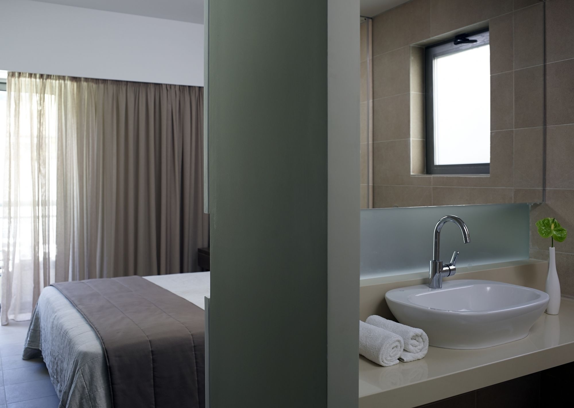 Angela Downtown Hotel