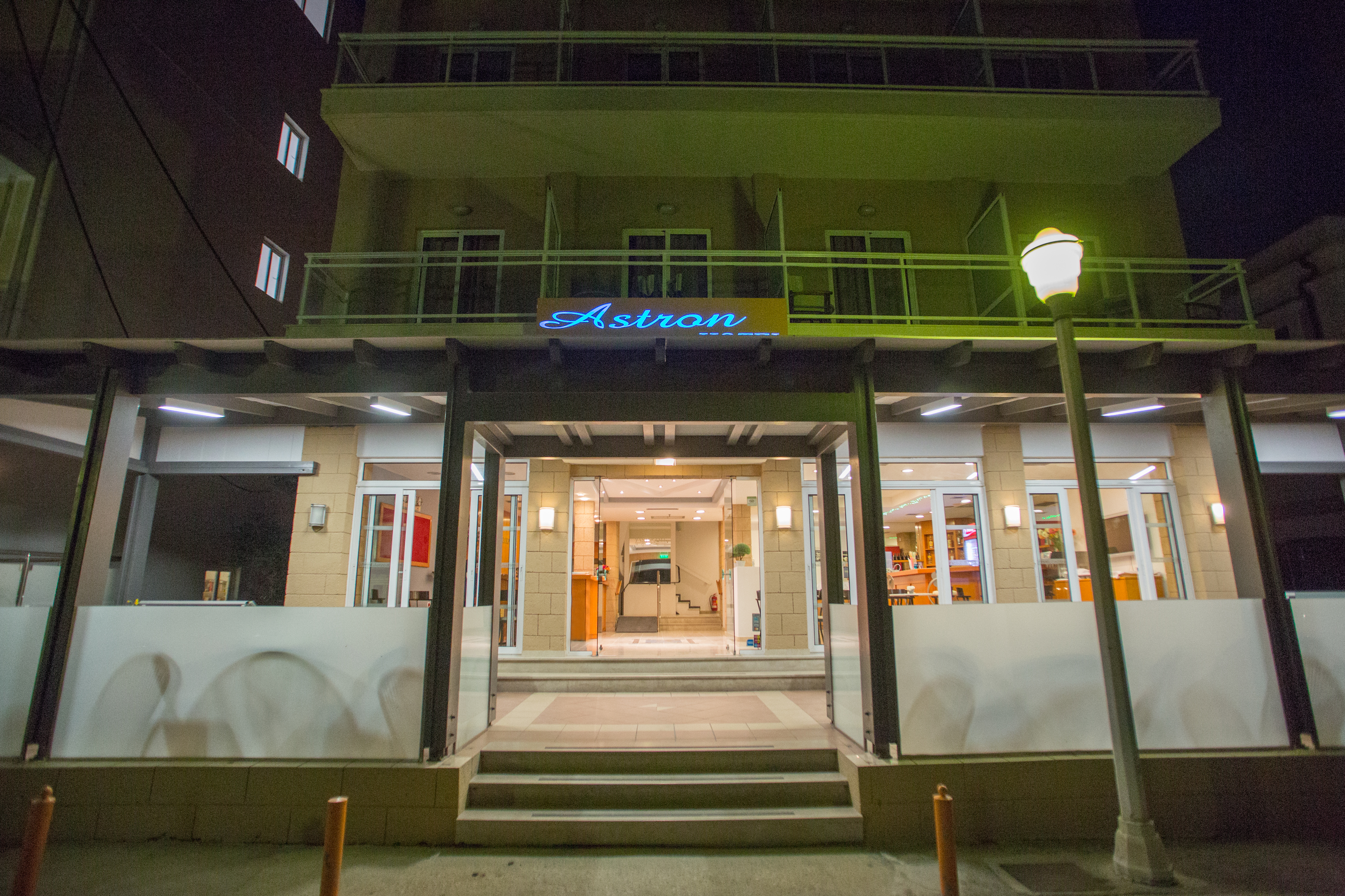 Astron Hotel