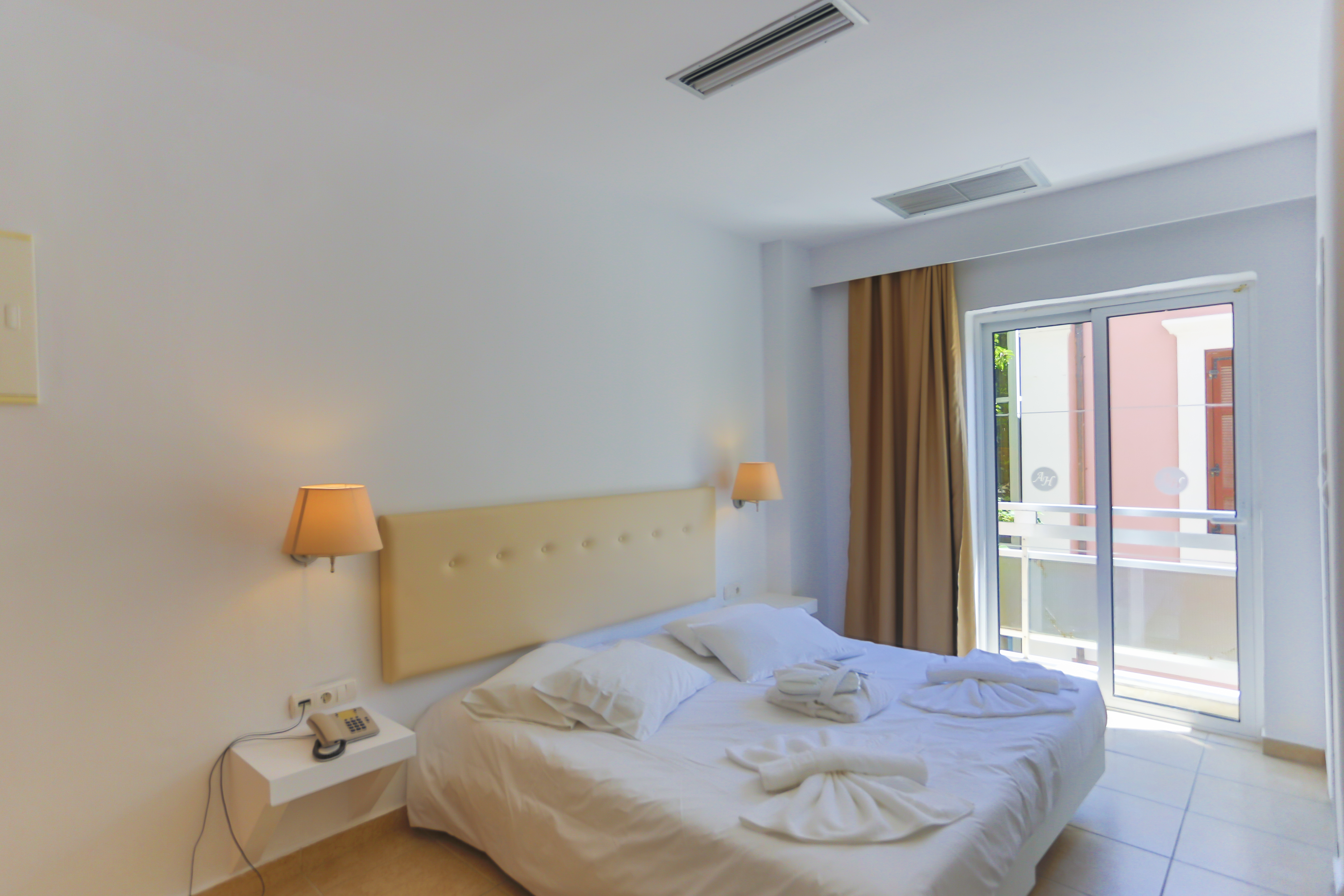 Astron Hotel