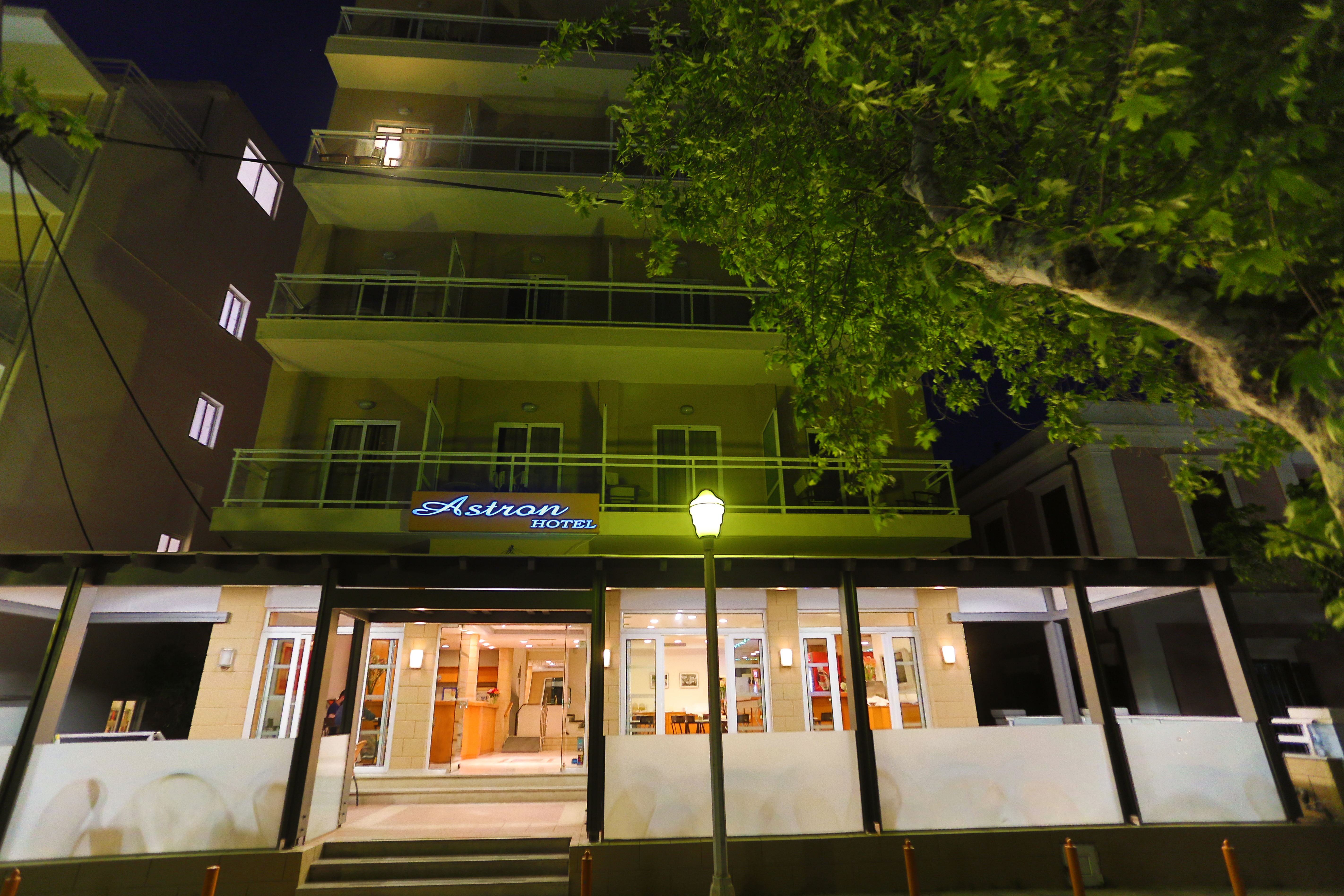Astron Hotel