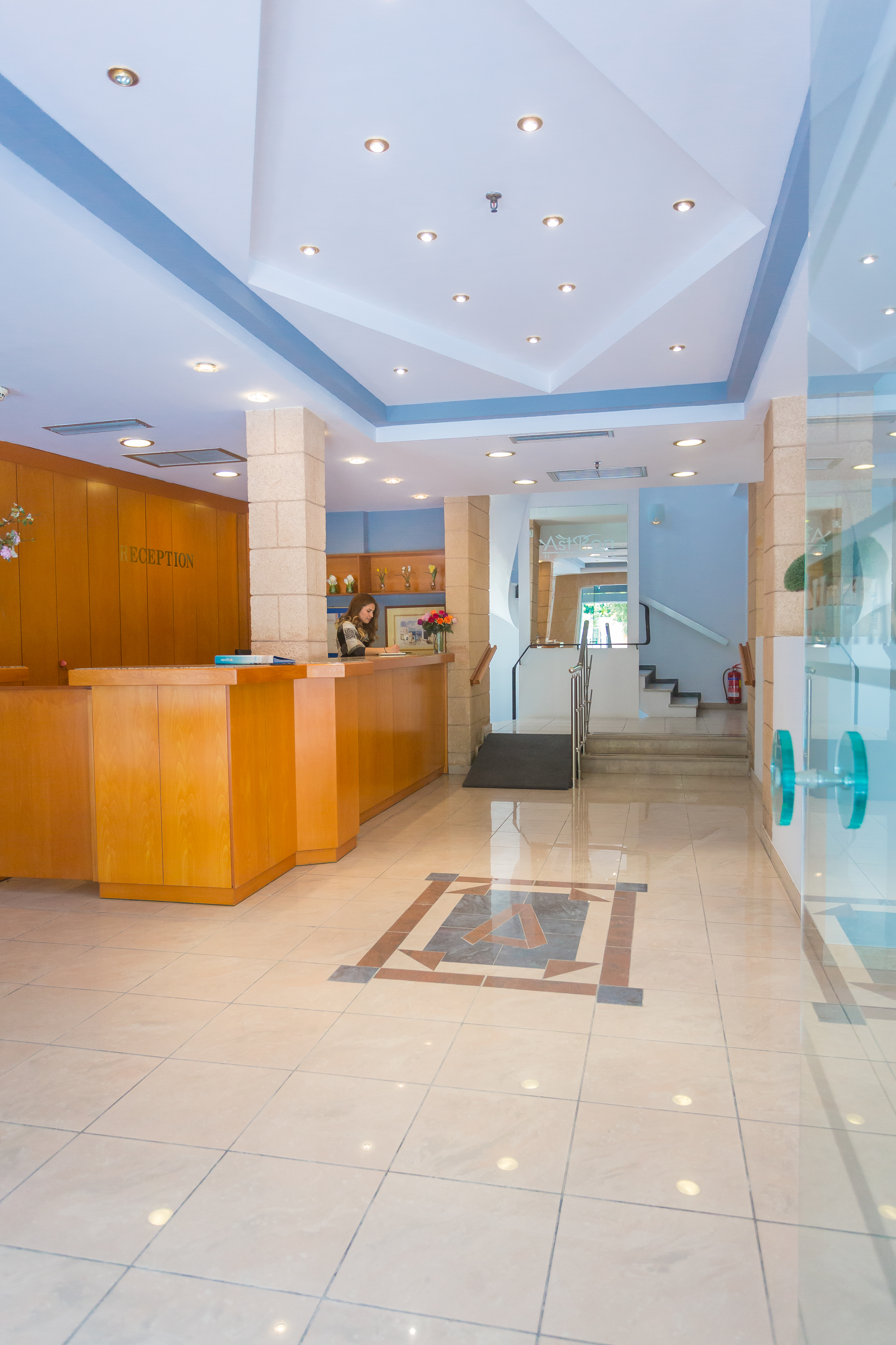 Astron Hotel