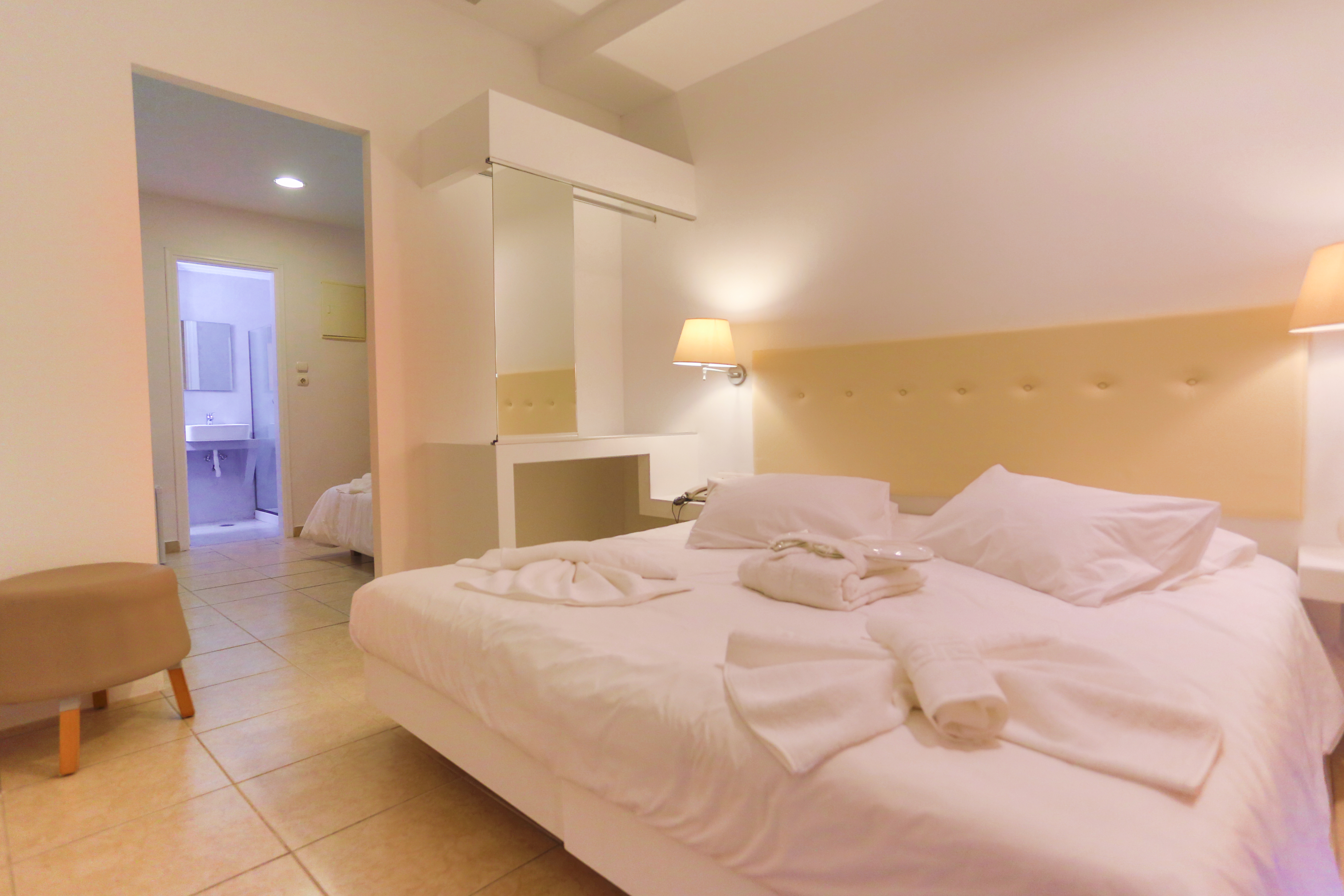 Astron Hotel