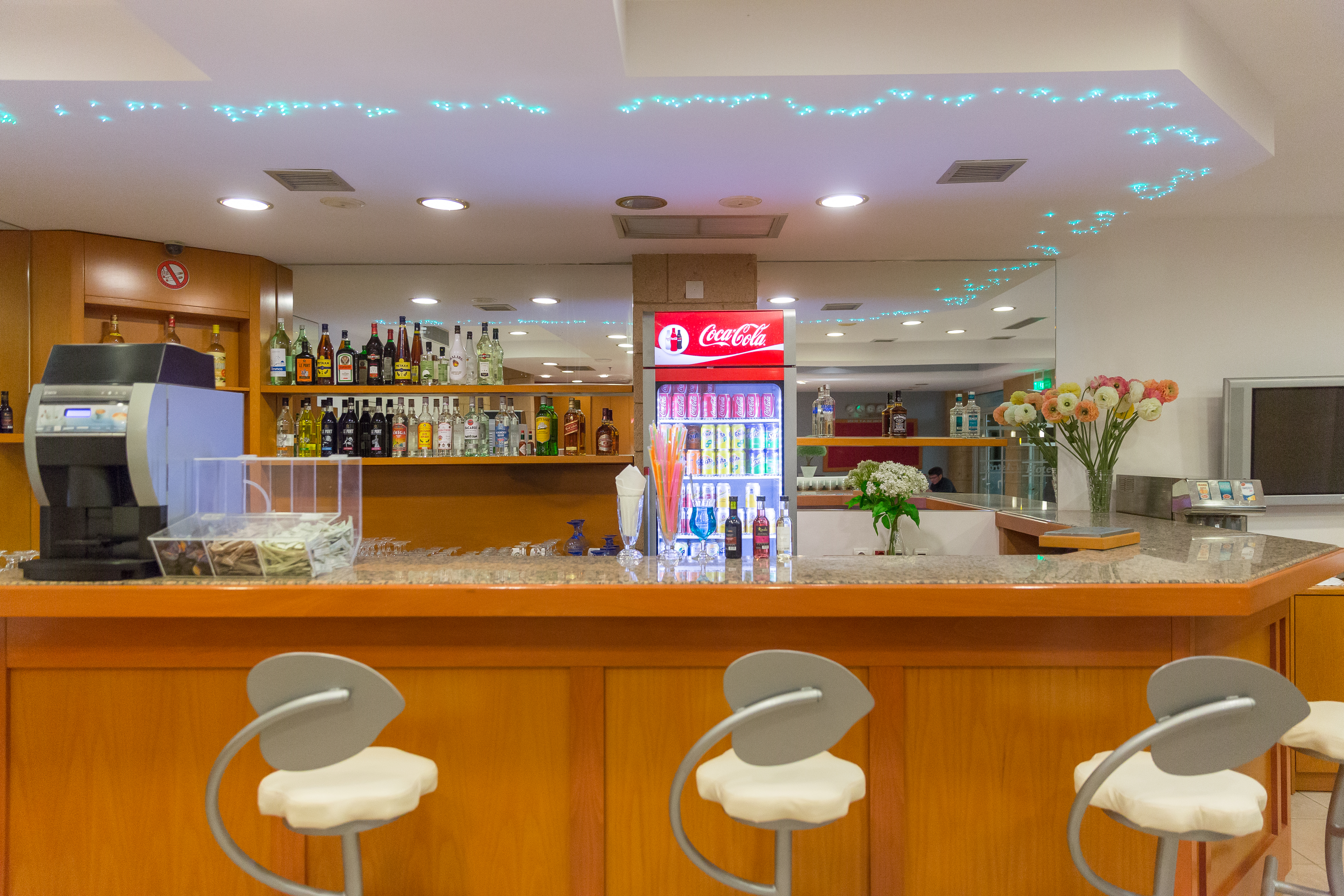 Astron Hotel