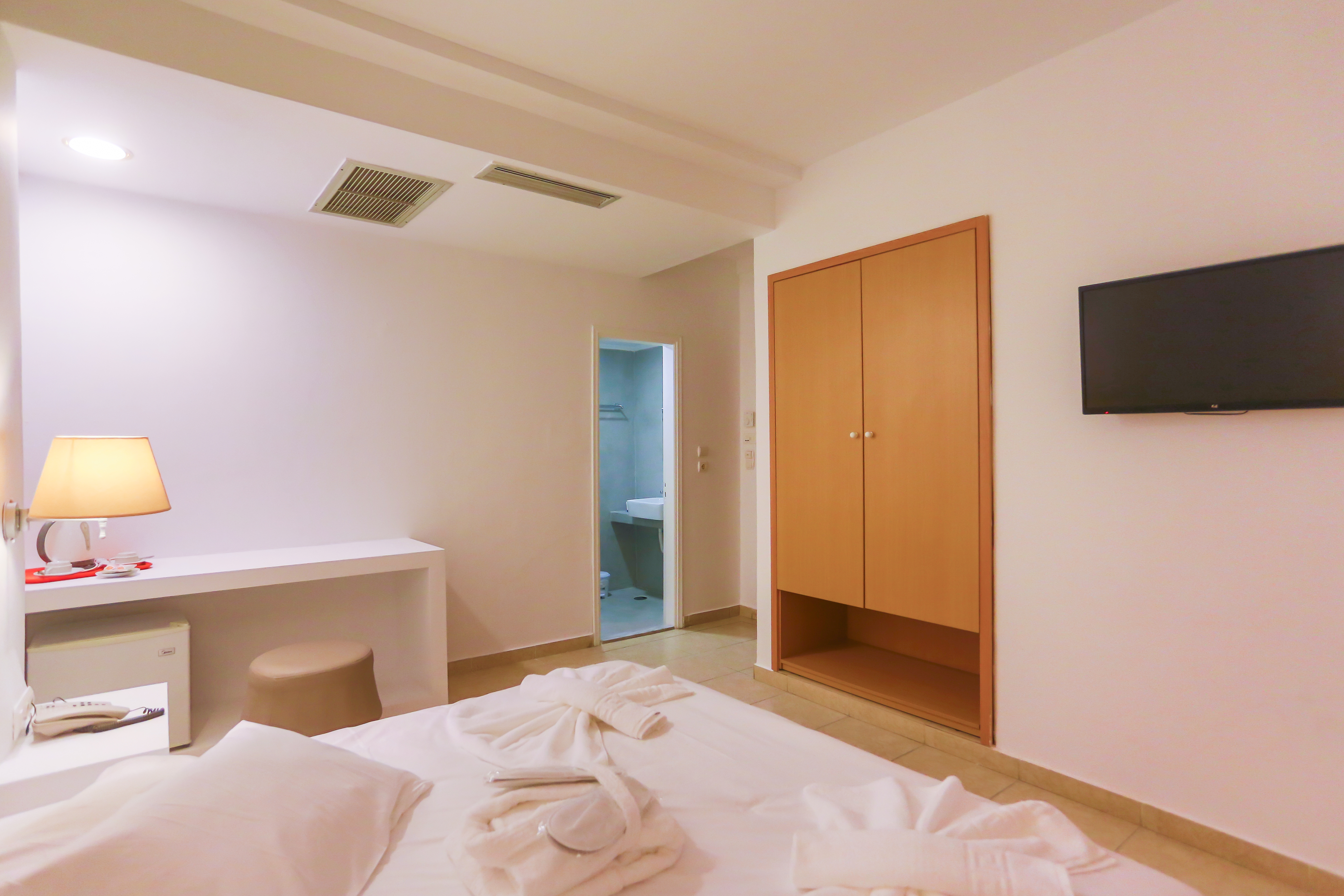 Astron Hotel
