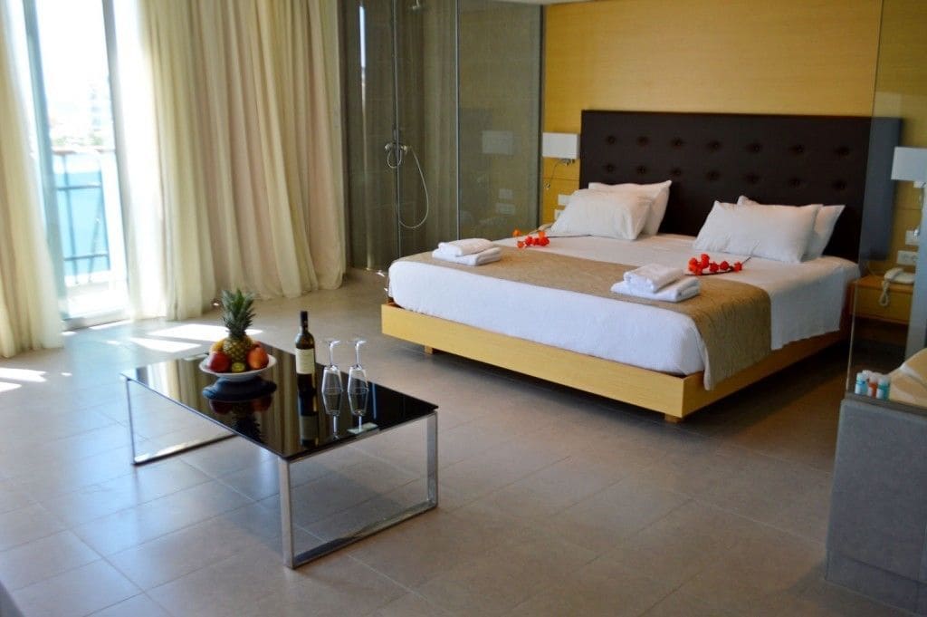 Atlantis City Hotel