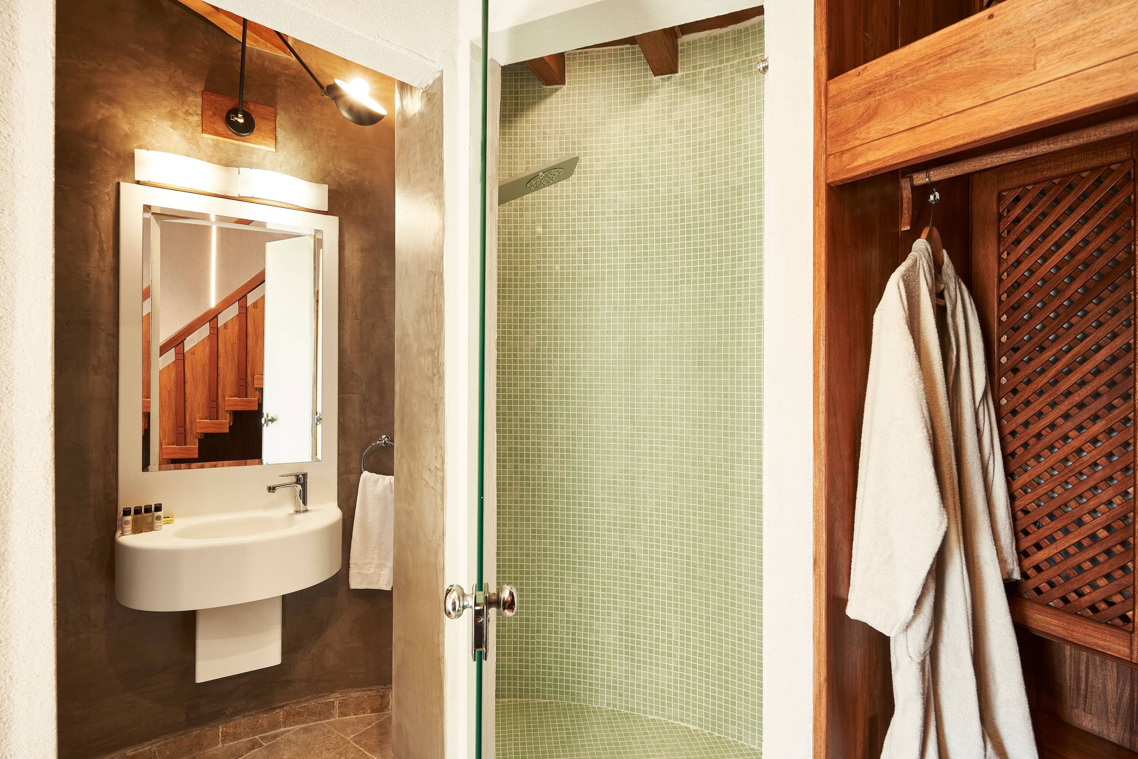 Bellevue on The Beach Suites
