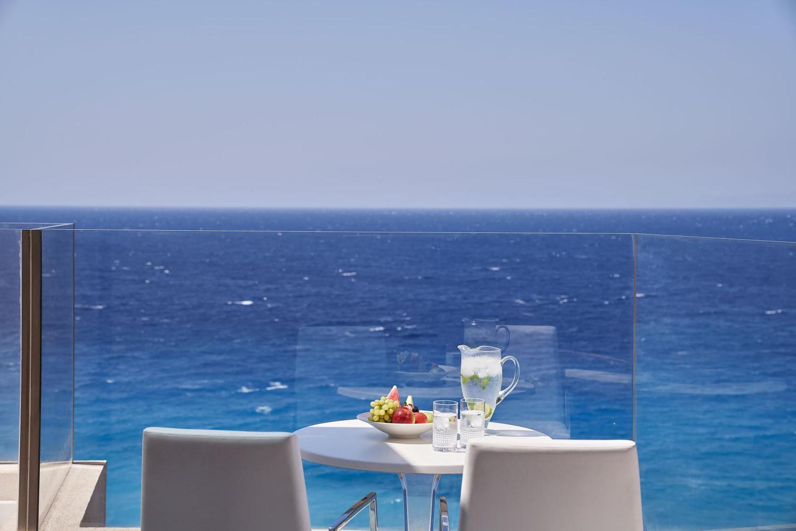 Bellevue on The Beach Suites