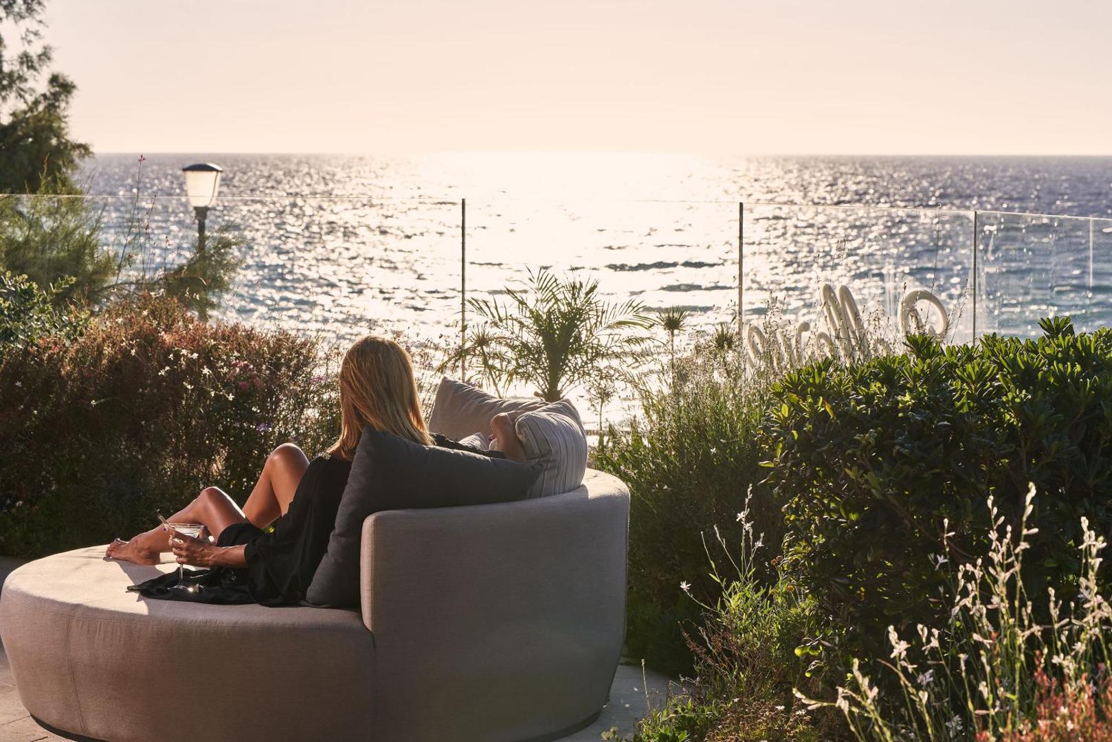 Bellevue on The Beach Suites