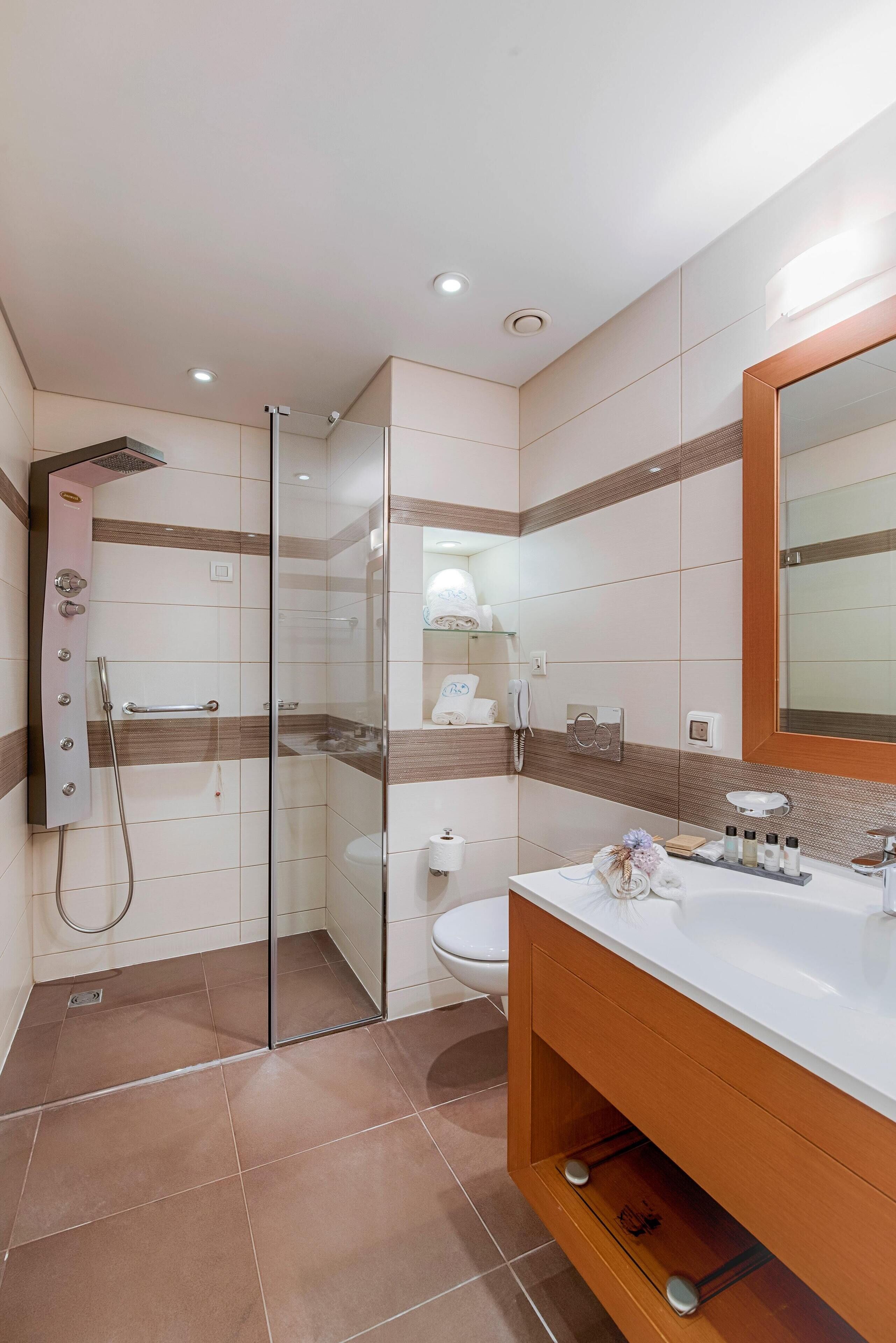Bellevue on The Beach Suites