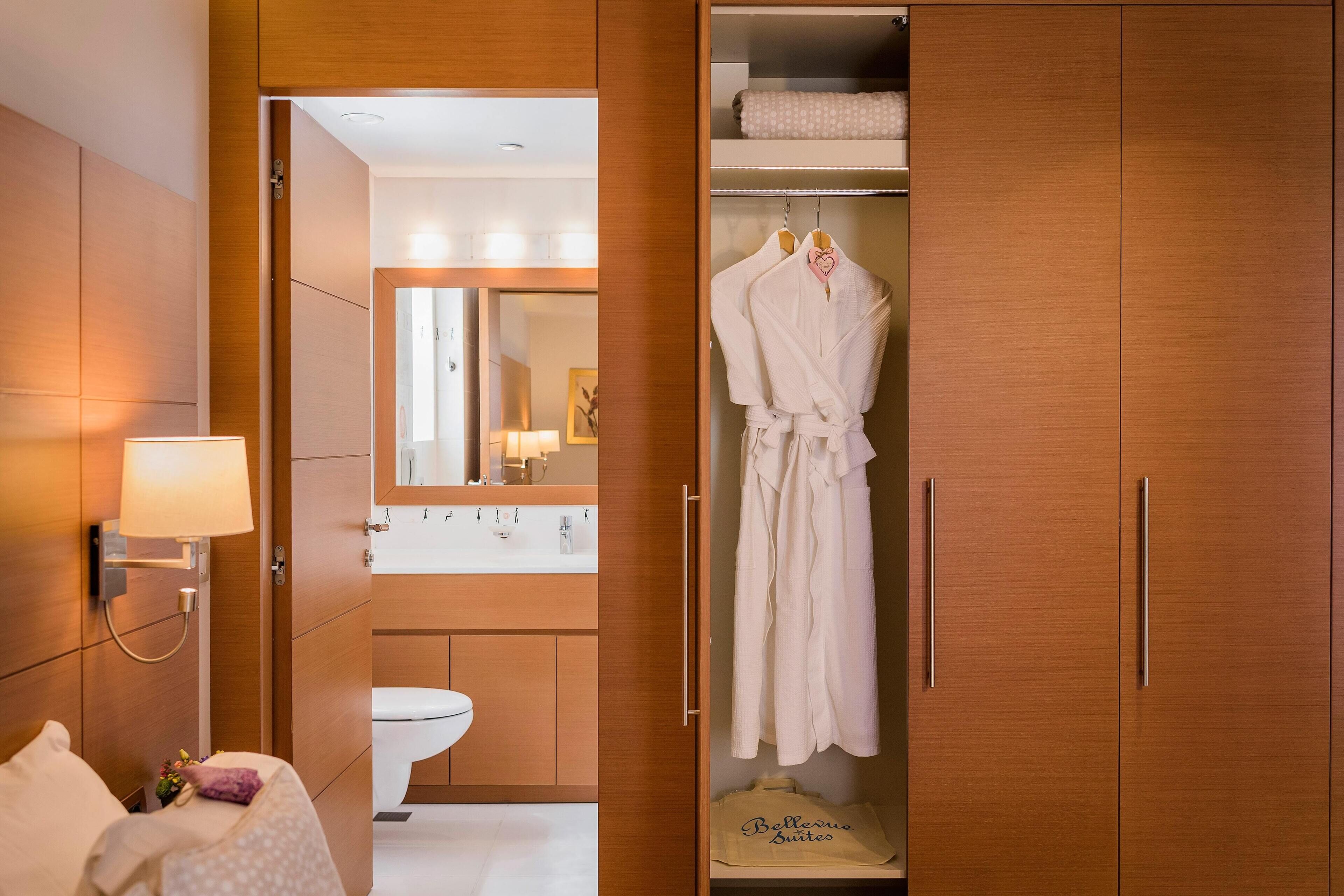 Bellevue on The Beach Suites