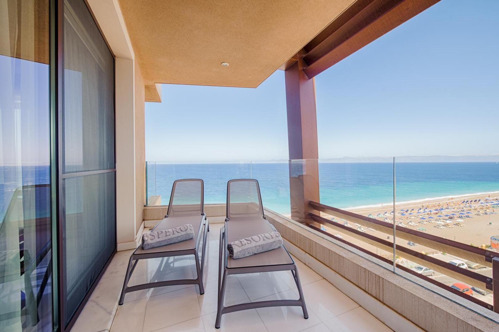 Bellevue on The Beach Suites