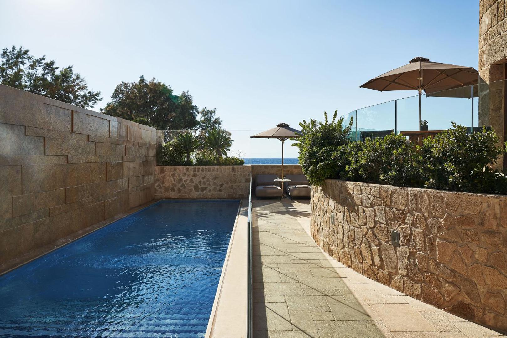 Bellevue on The Beach Suites