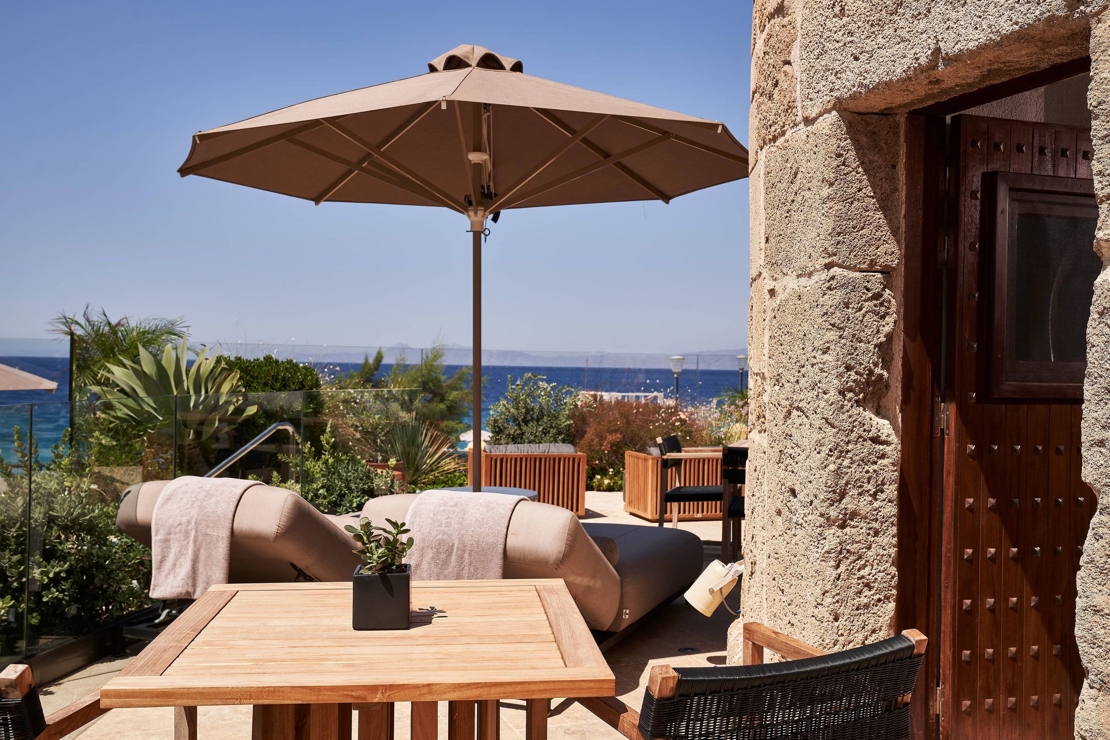 Bellevue on The Beach Suites