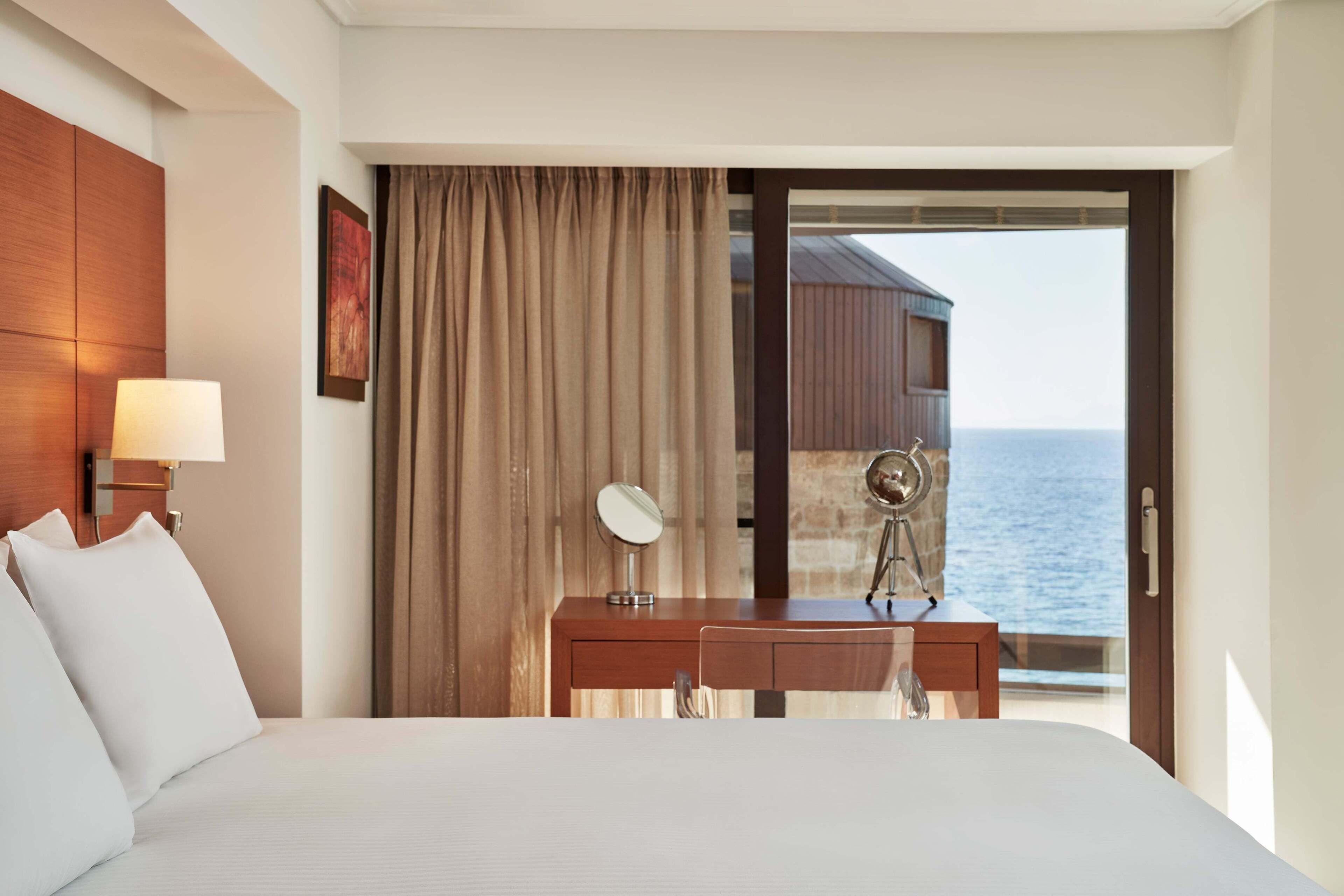 Bellevue on The Beach Suites