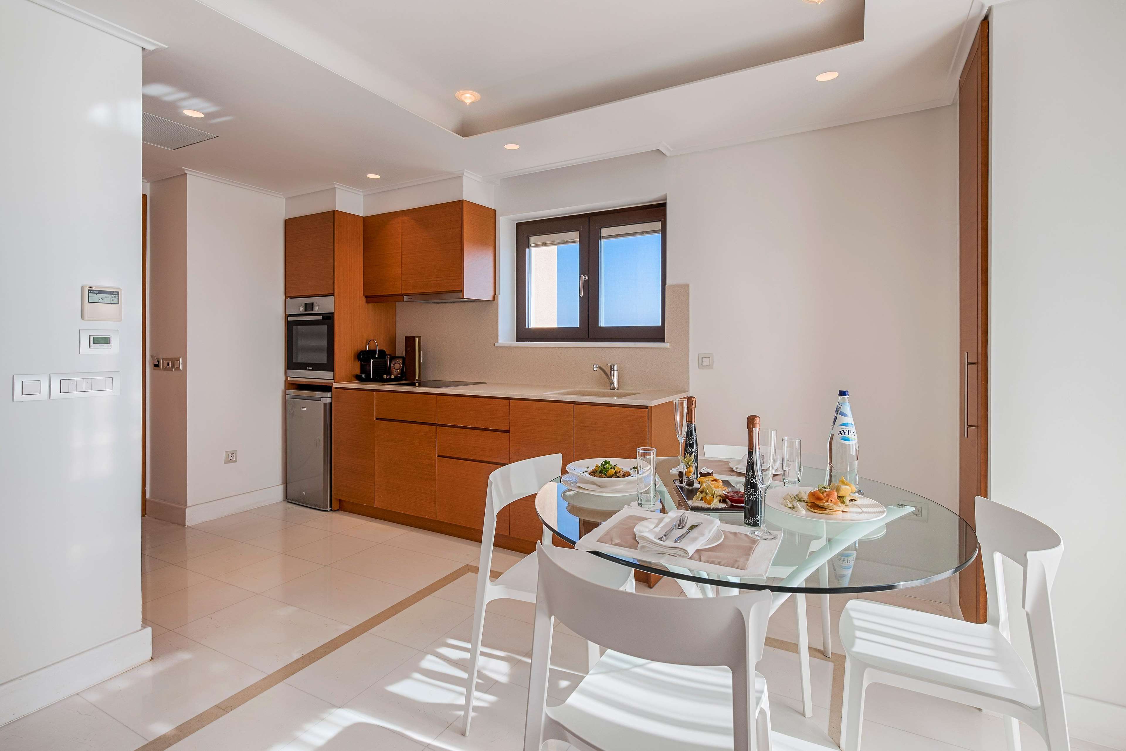 Bellevue on The Beach Suites