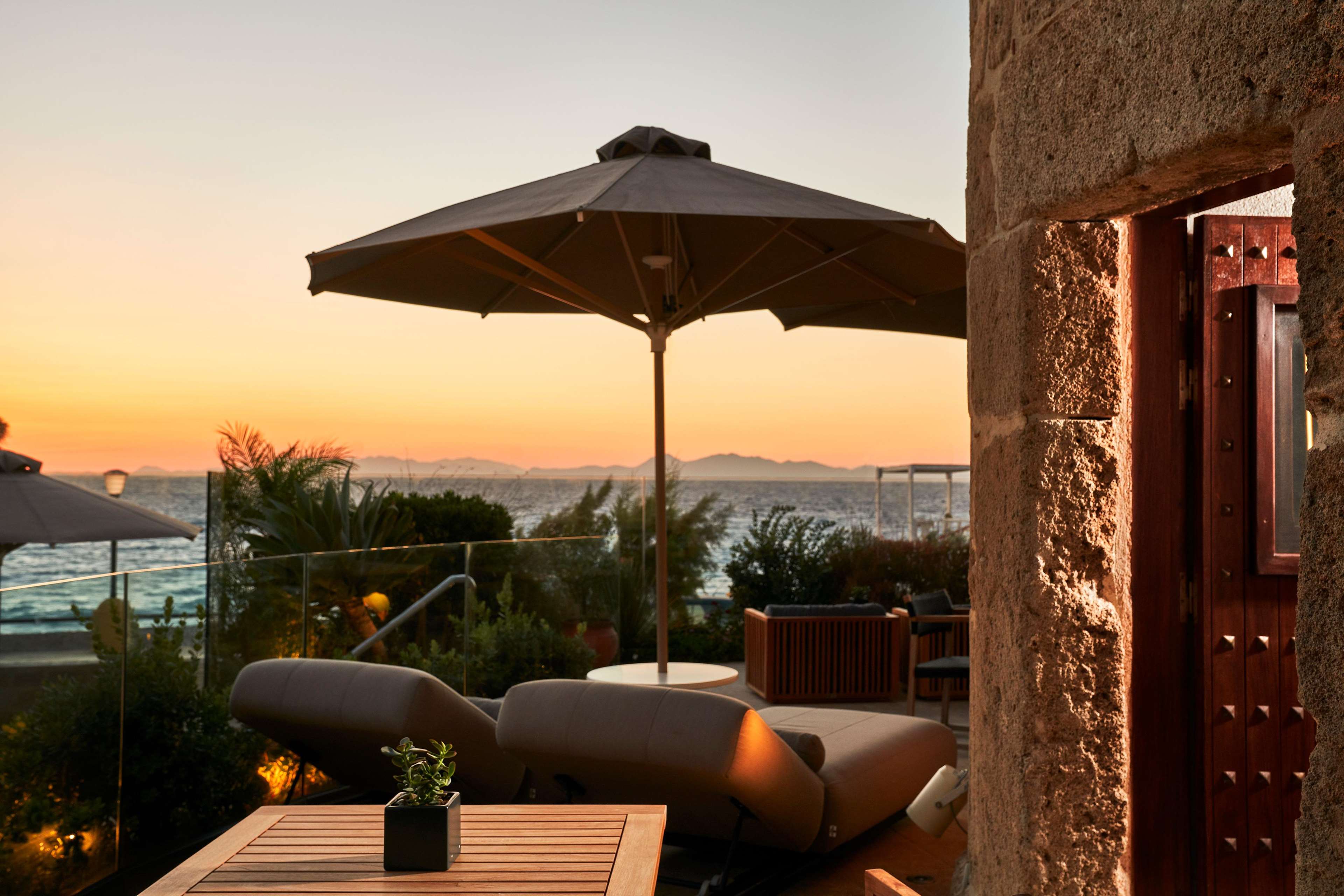 Bellevue on The Beach Suites