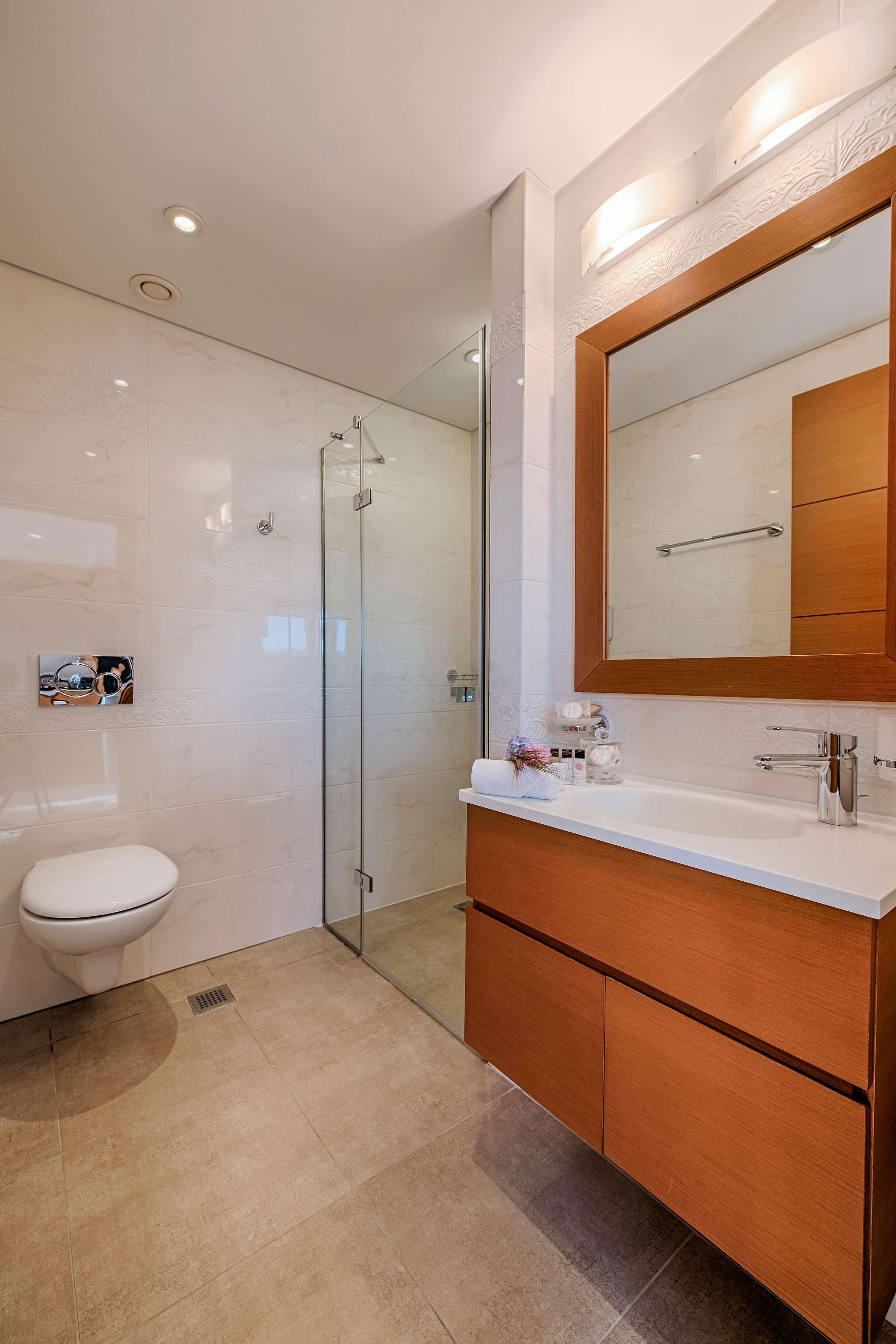 Bellevue on The Beach Suites