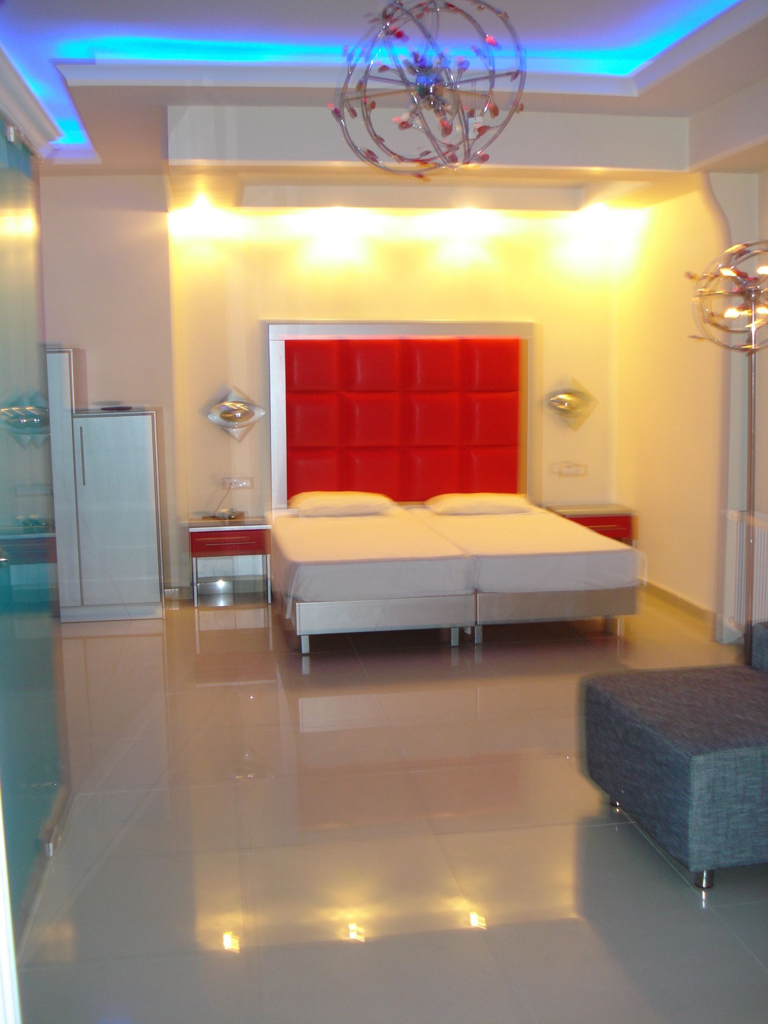 Hotel Parthenon City