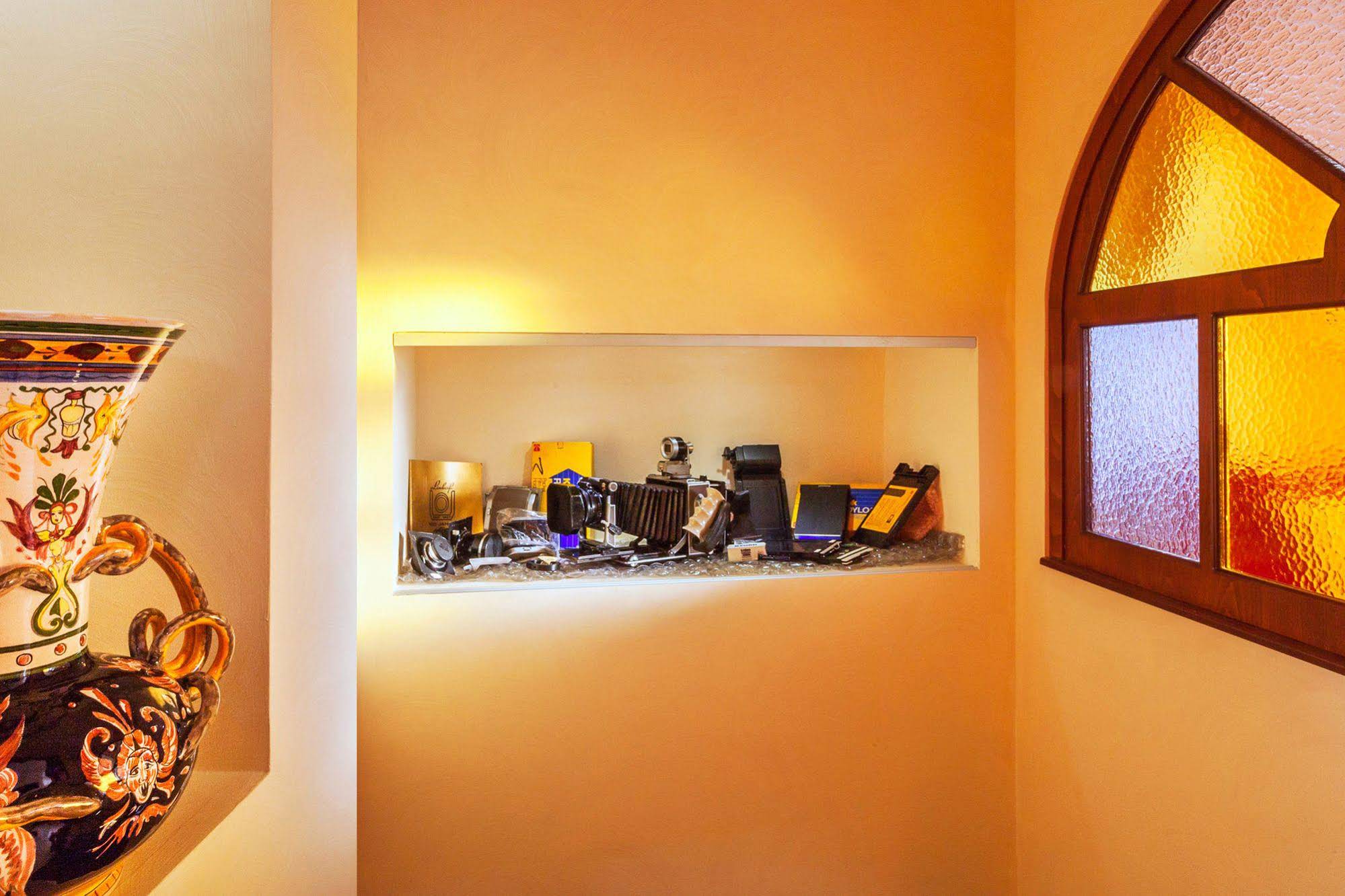 In Camera Art Boutique Hotel