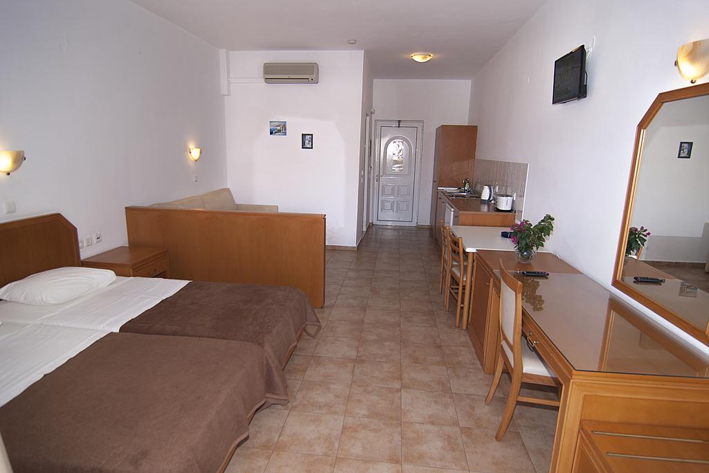 Lambis Studios