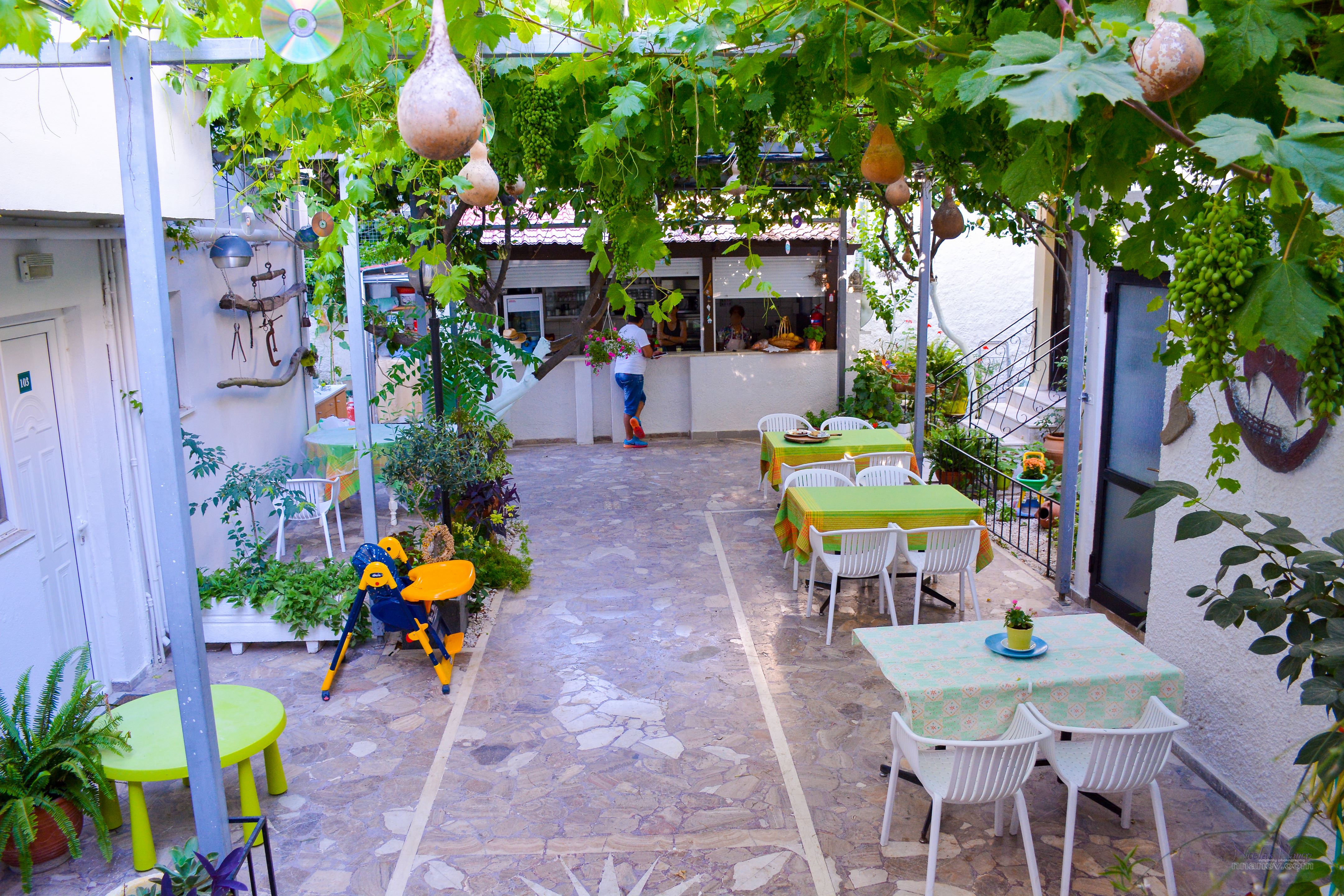 Lefka Hotel Apartments & Studios