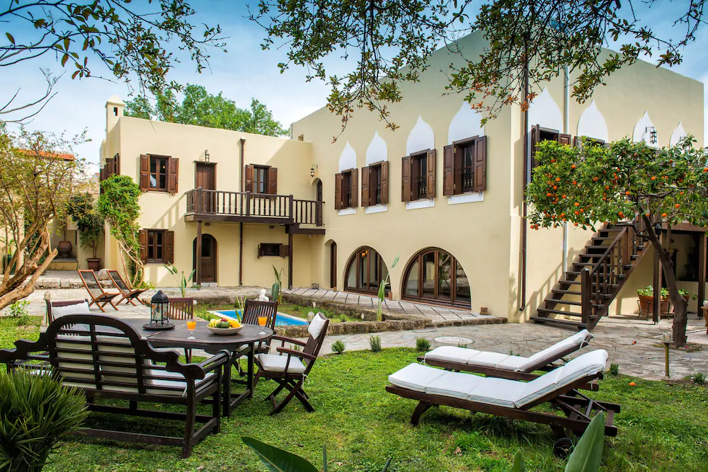 Lemuria Manor
