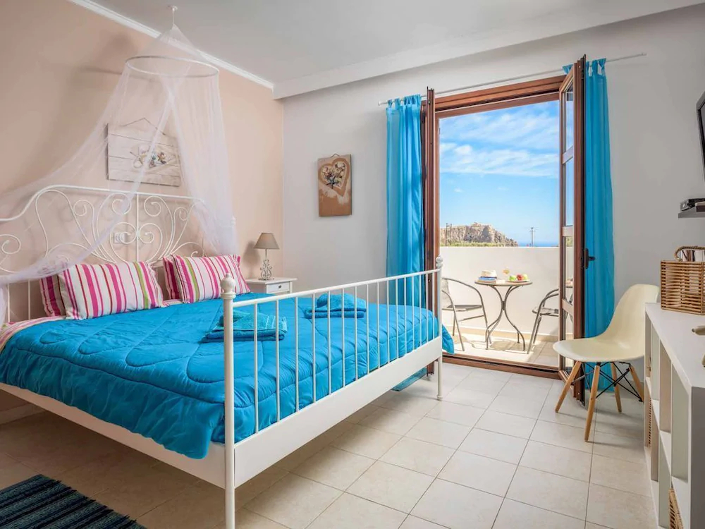 Lindos Topaz