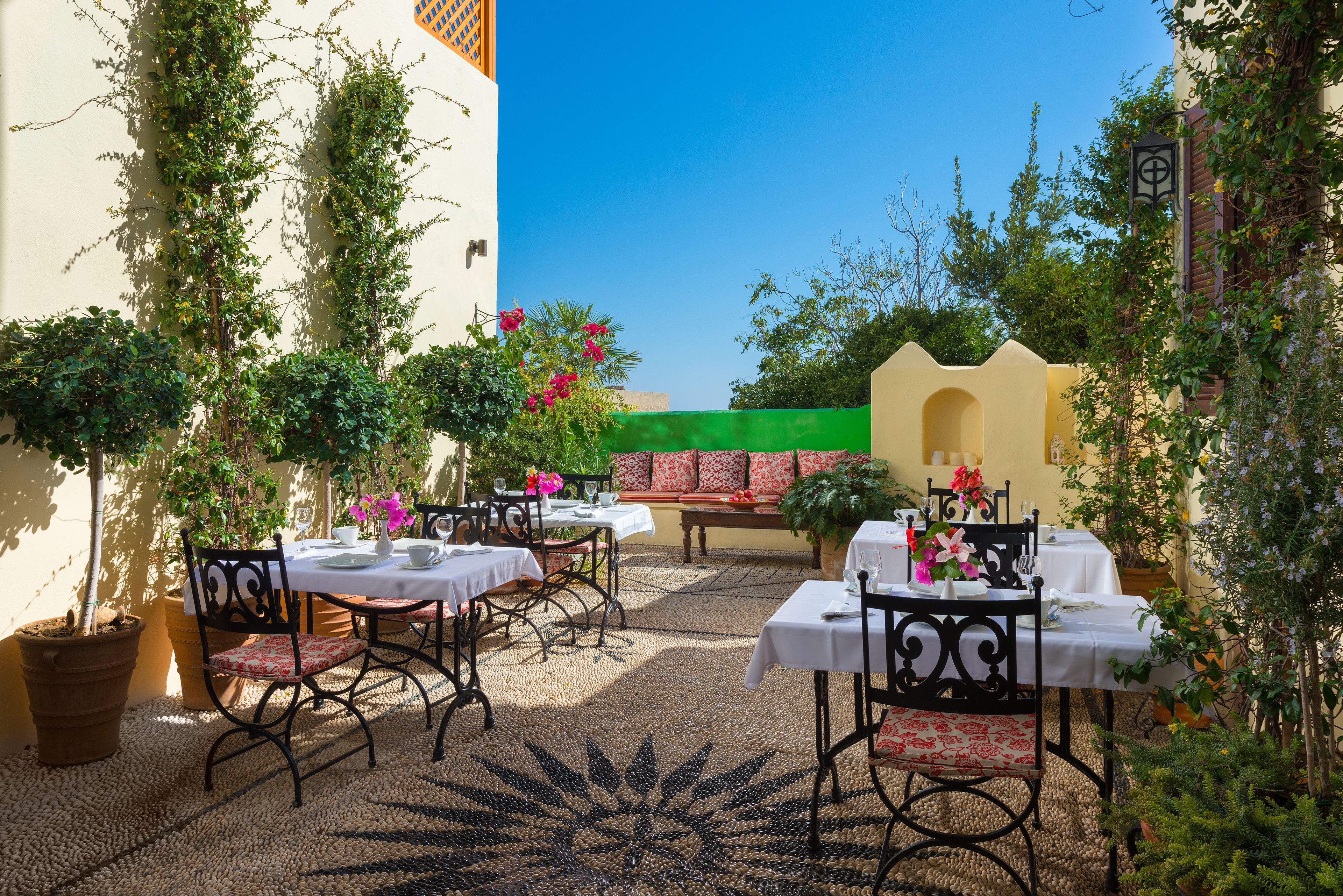 Nikos Takis Fashion Boutique Hotel