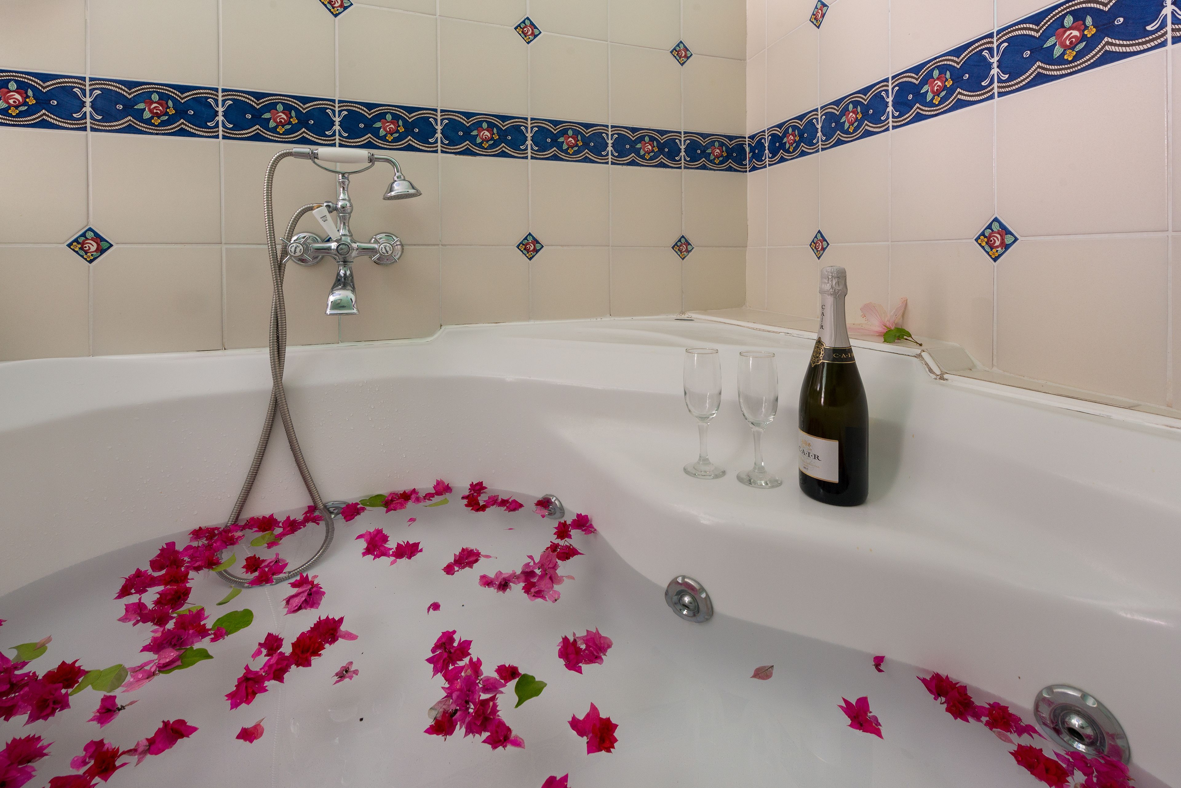Nikos Takis Fashion Boutique Hotel