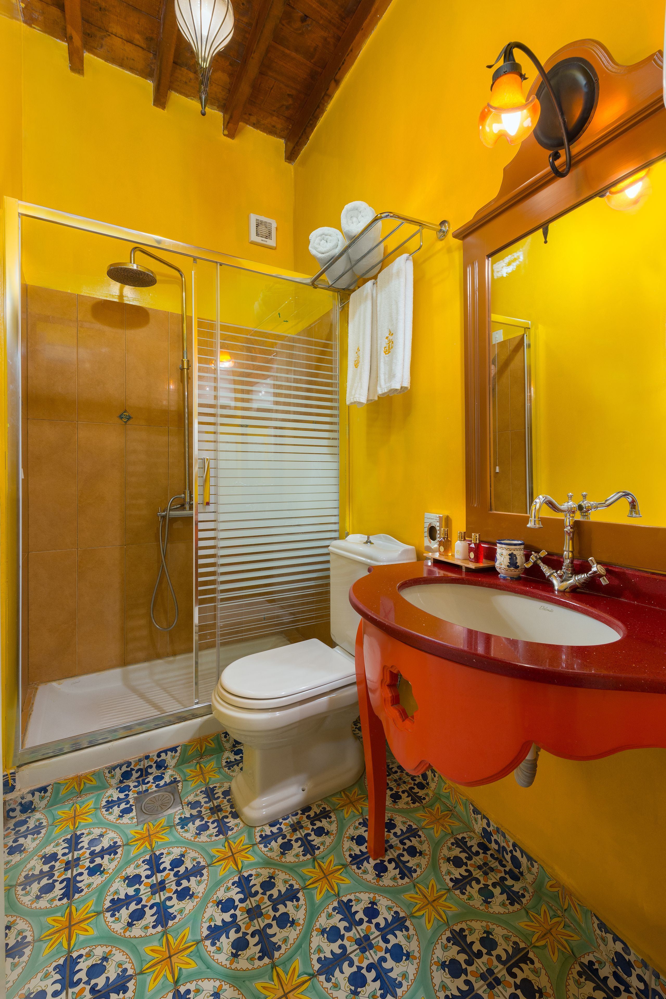 Nikos Takis Fashion Boutique Hotel