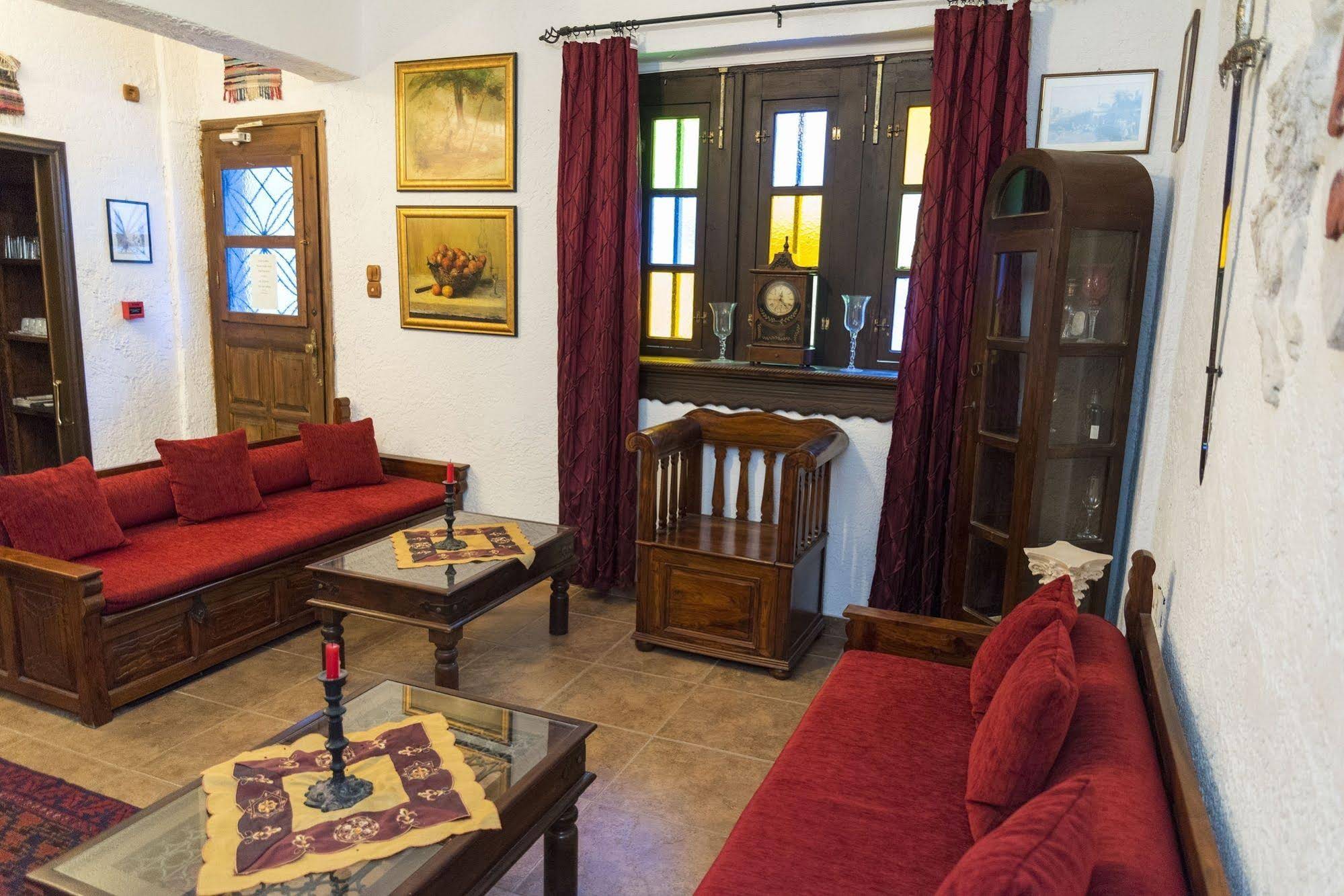 Spot Hotel