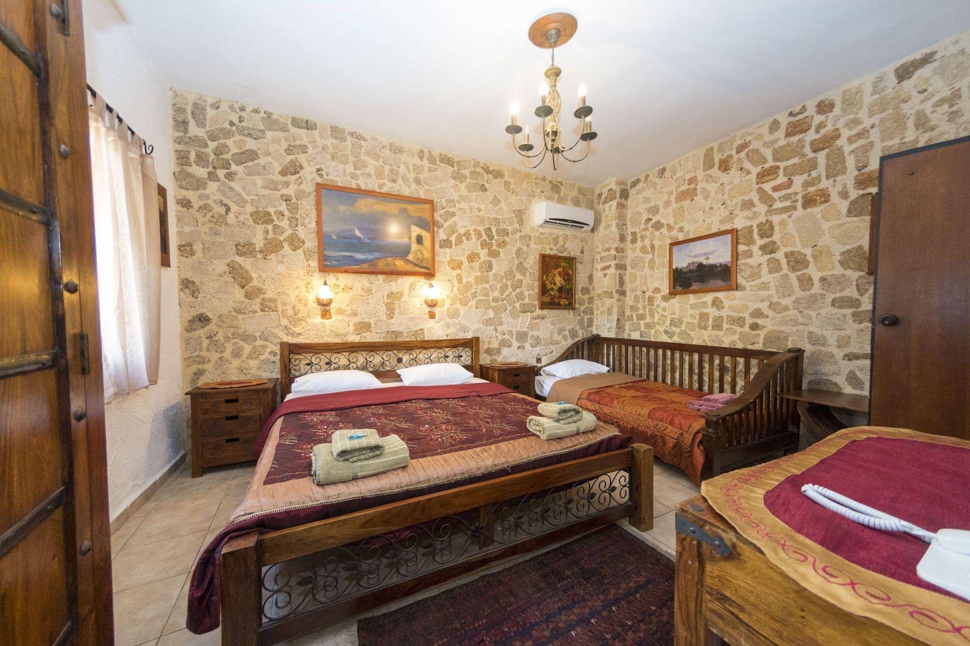 Spot Hotel