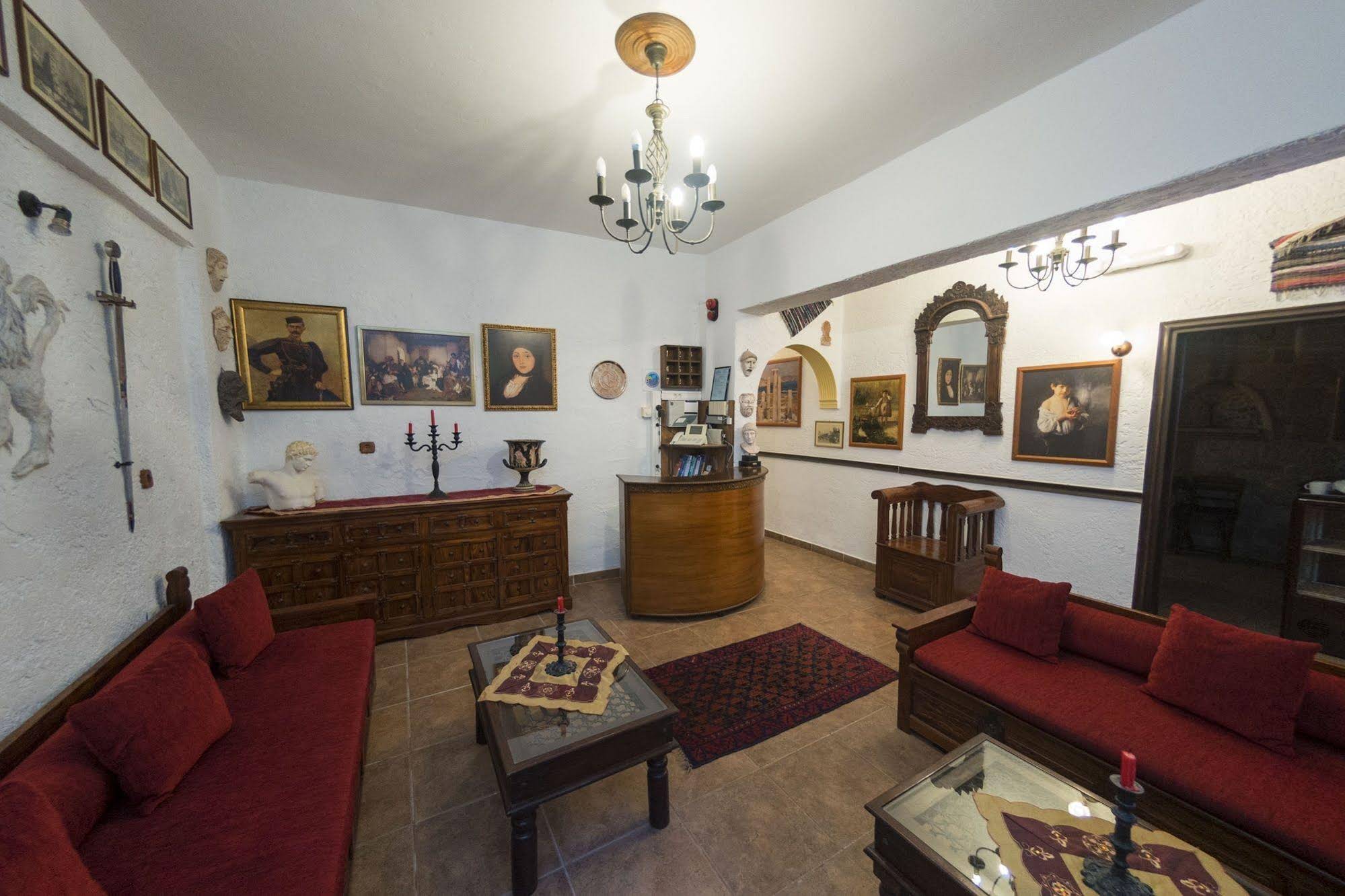 Spot Hotel