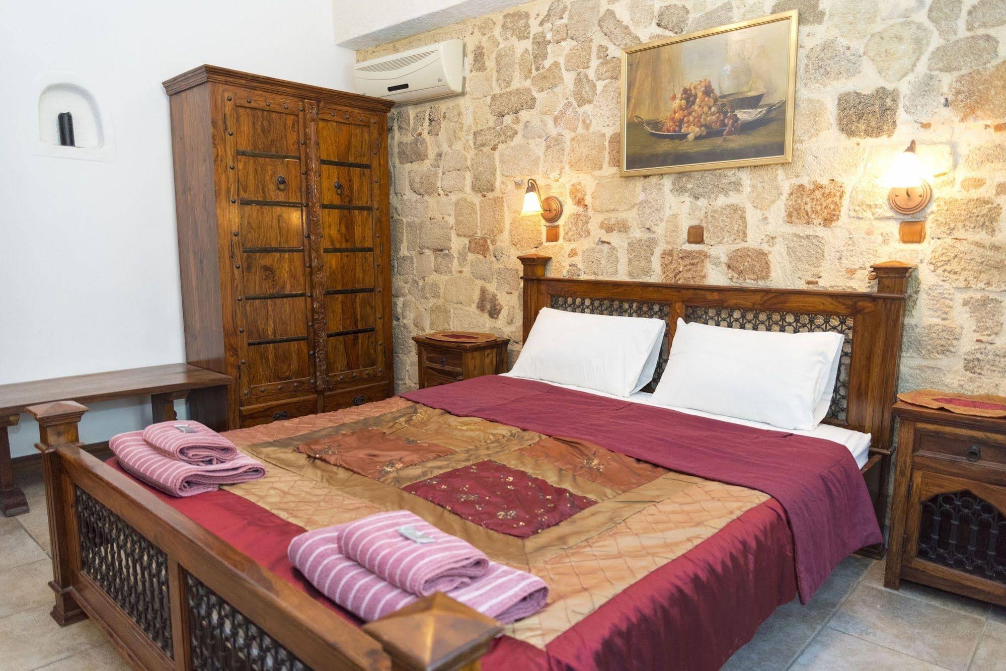 Spot Hotel