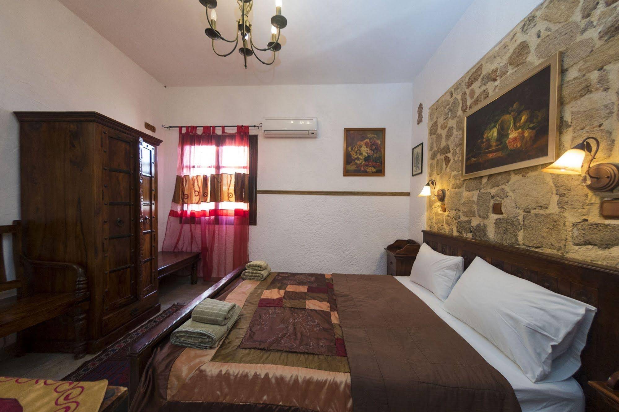 Spot Hotel