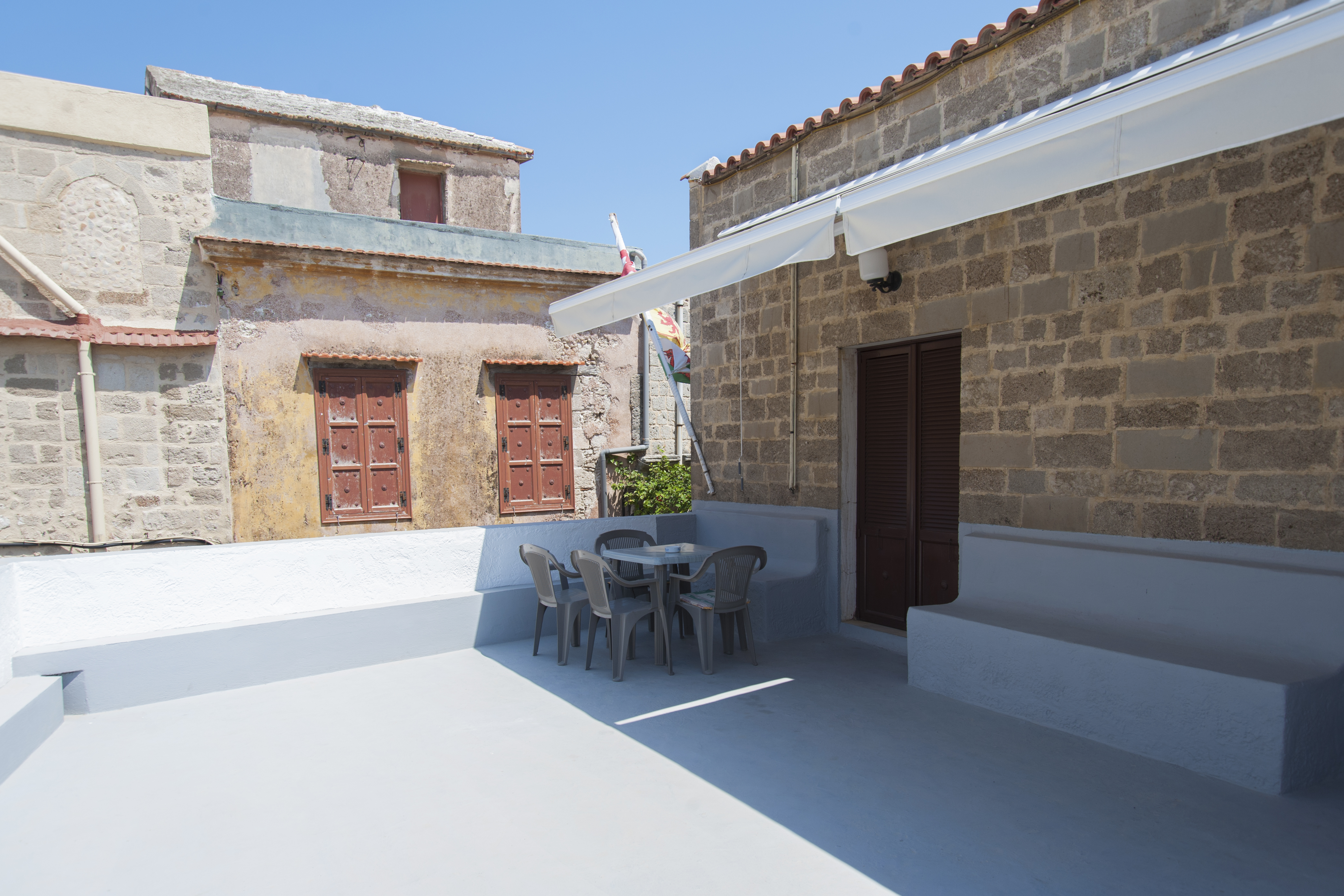 Stavros Hotel