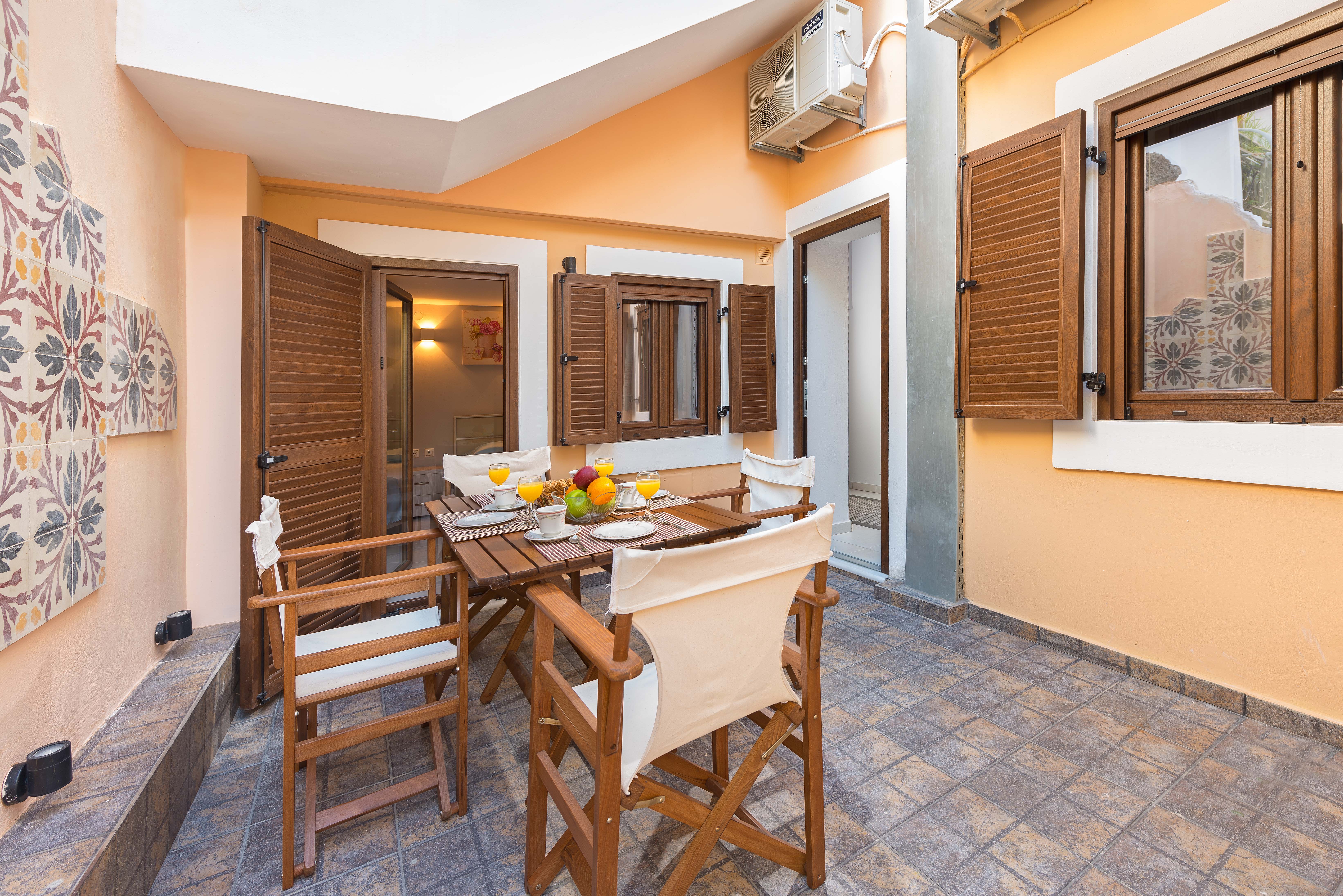 Sun's Island Suites