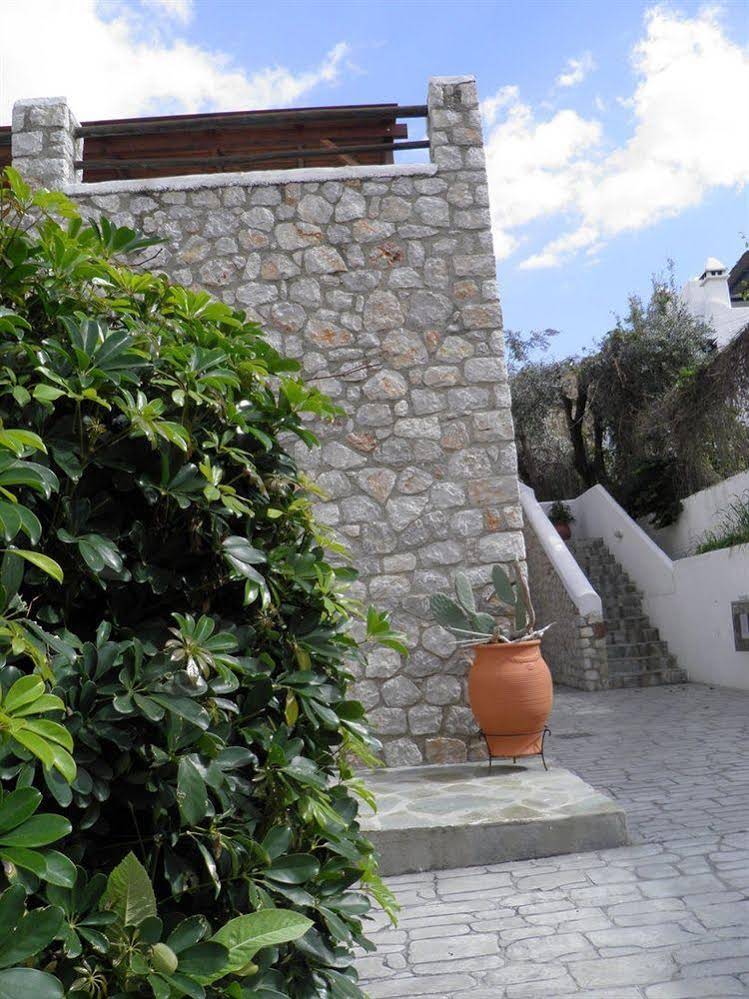 Agnanti Beach Studios