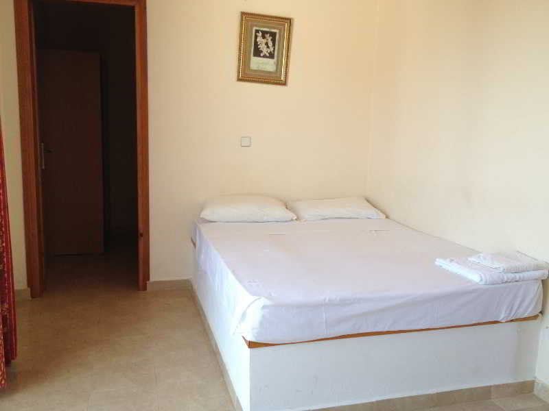Saint Konstantin Hotel