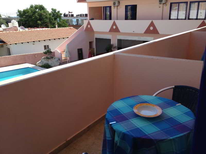 Saint Konstantin Hotel