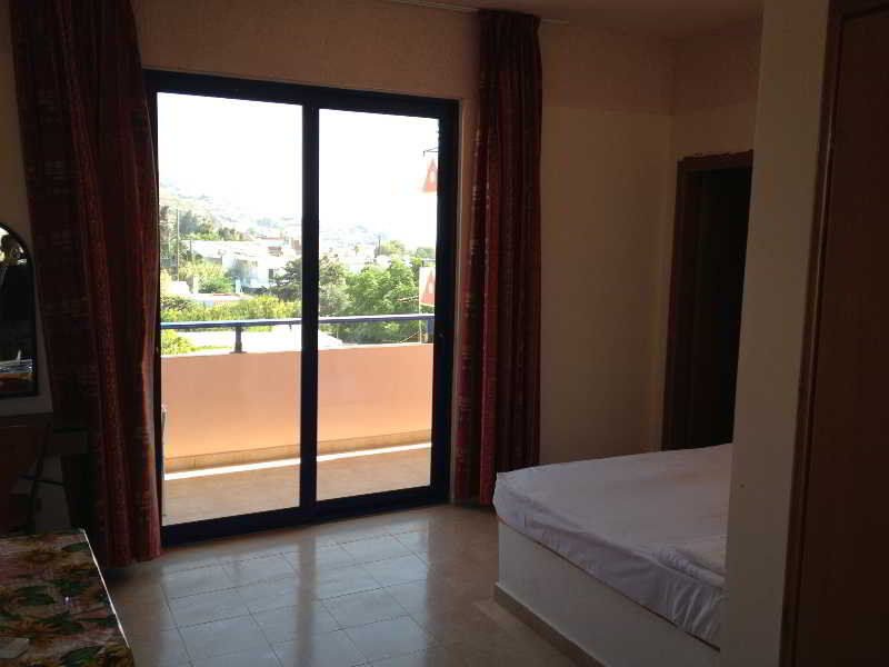 Saint Konstantin Hotel