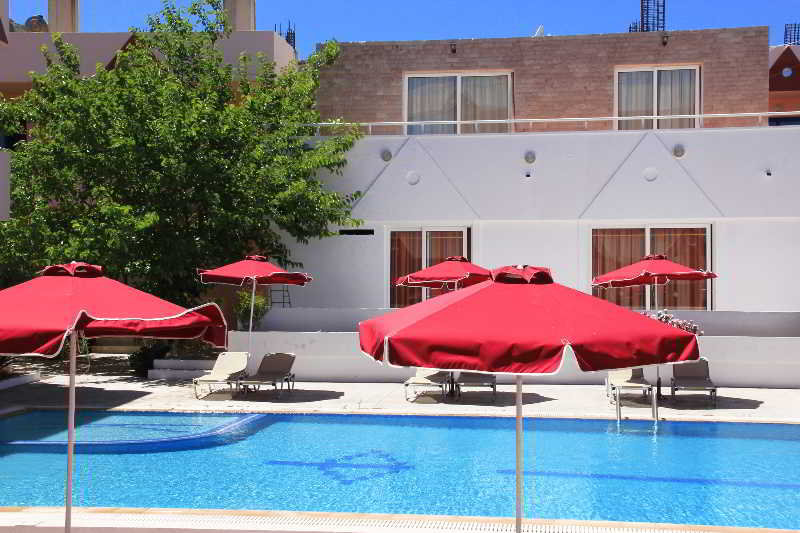 Saint Konstantin Hotel