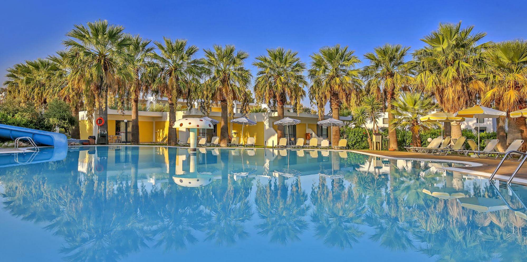 Alex Beach Hotel & Bungalows