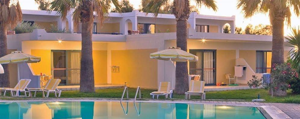 Alex Beach Hotel & Bungalows