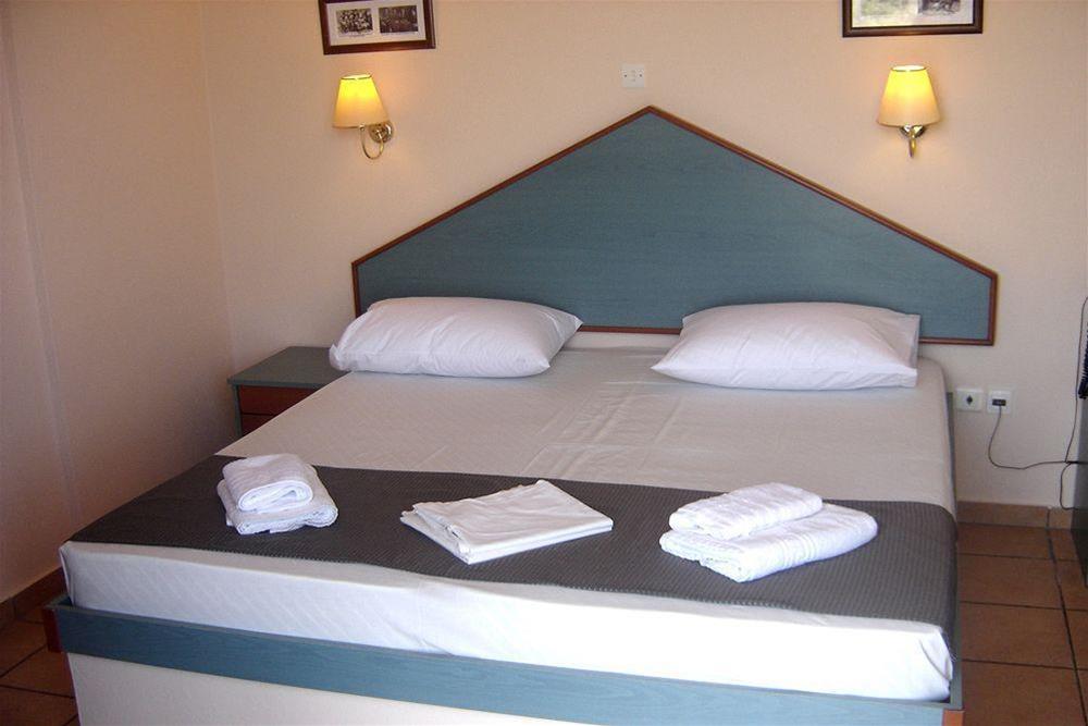 Filoxenia Hotel - Apartments
